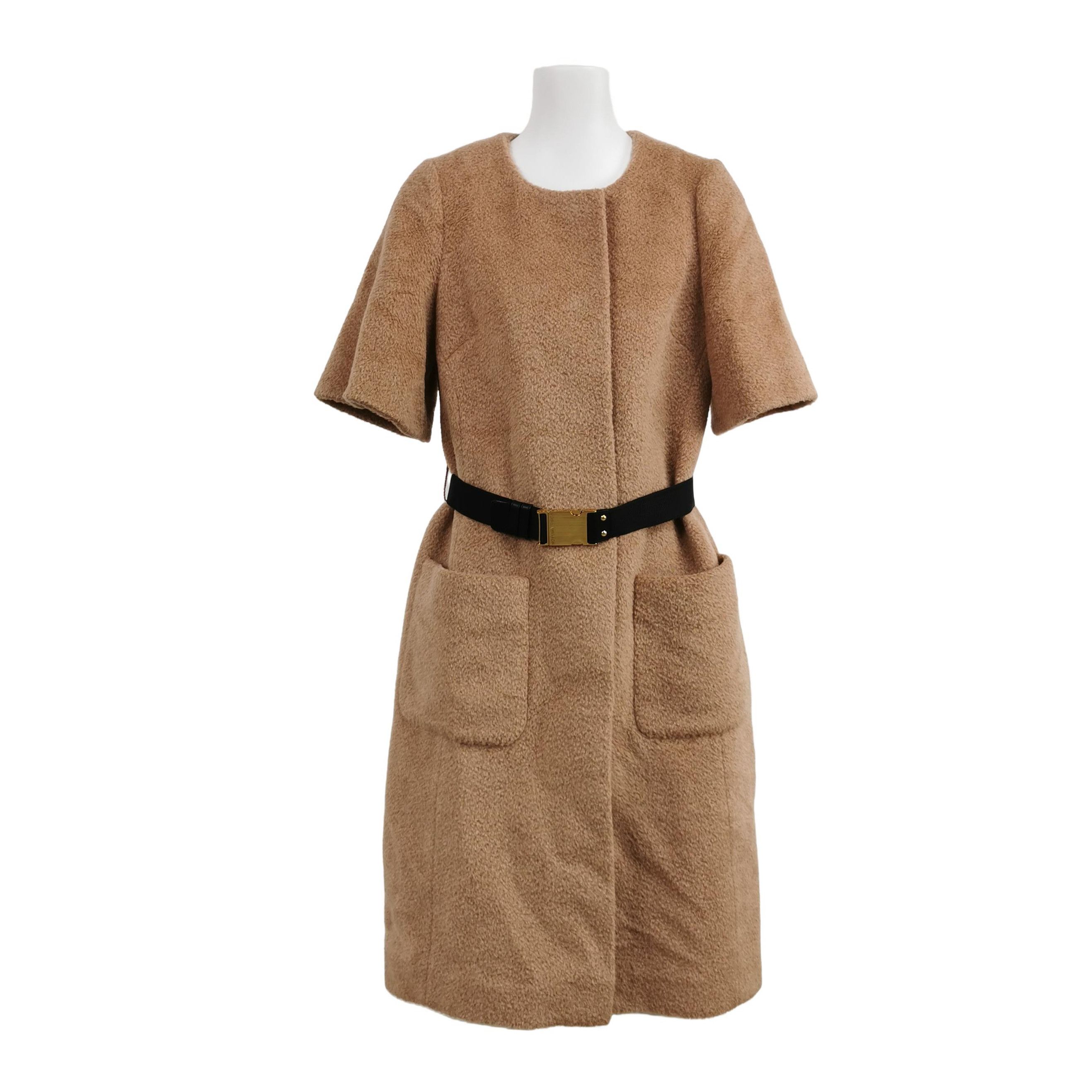 Louis Vuitton Louis Vuitton Alpaca Wool Belted Coat Size 36 Size XS / US 0-2 / IT 36-38 - 1 Thumbnail