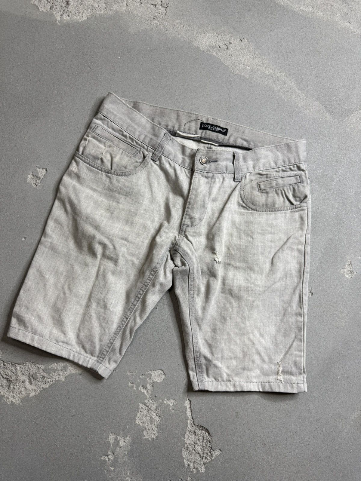Dolce & Gabbana Vintage Dolce & Gabanna White Jeans Shorts Size US 32 / EU 48 - 2 Thumbnail