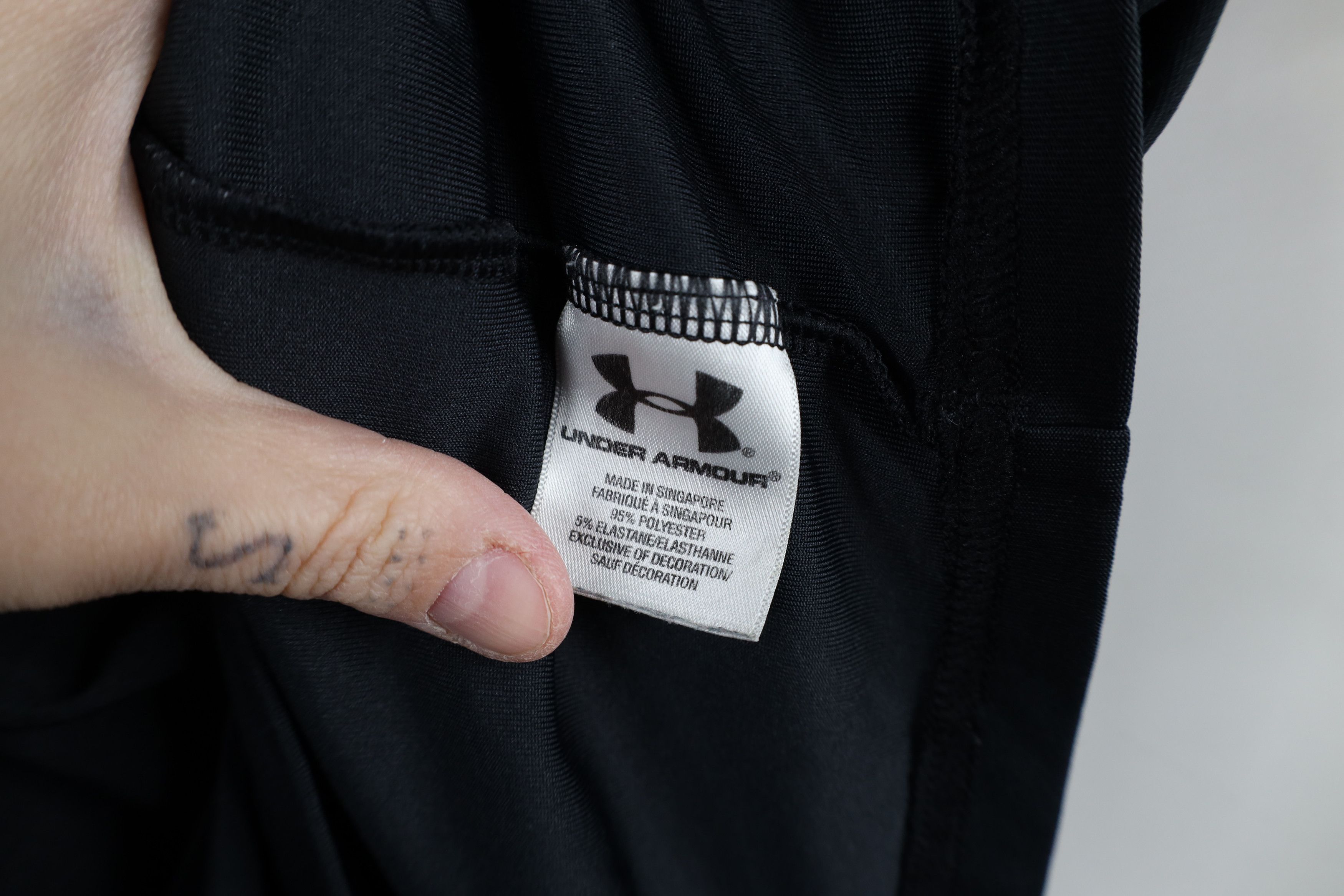 Under Armour × Vintage Under Armour Distressed Short Sleeve Running Gym T-Shirt Size US M / EU 48-50 / 2 - 8 Thumbnail