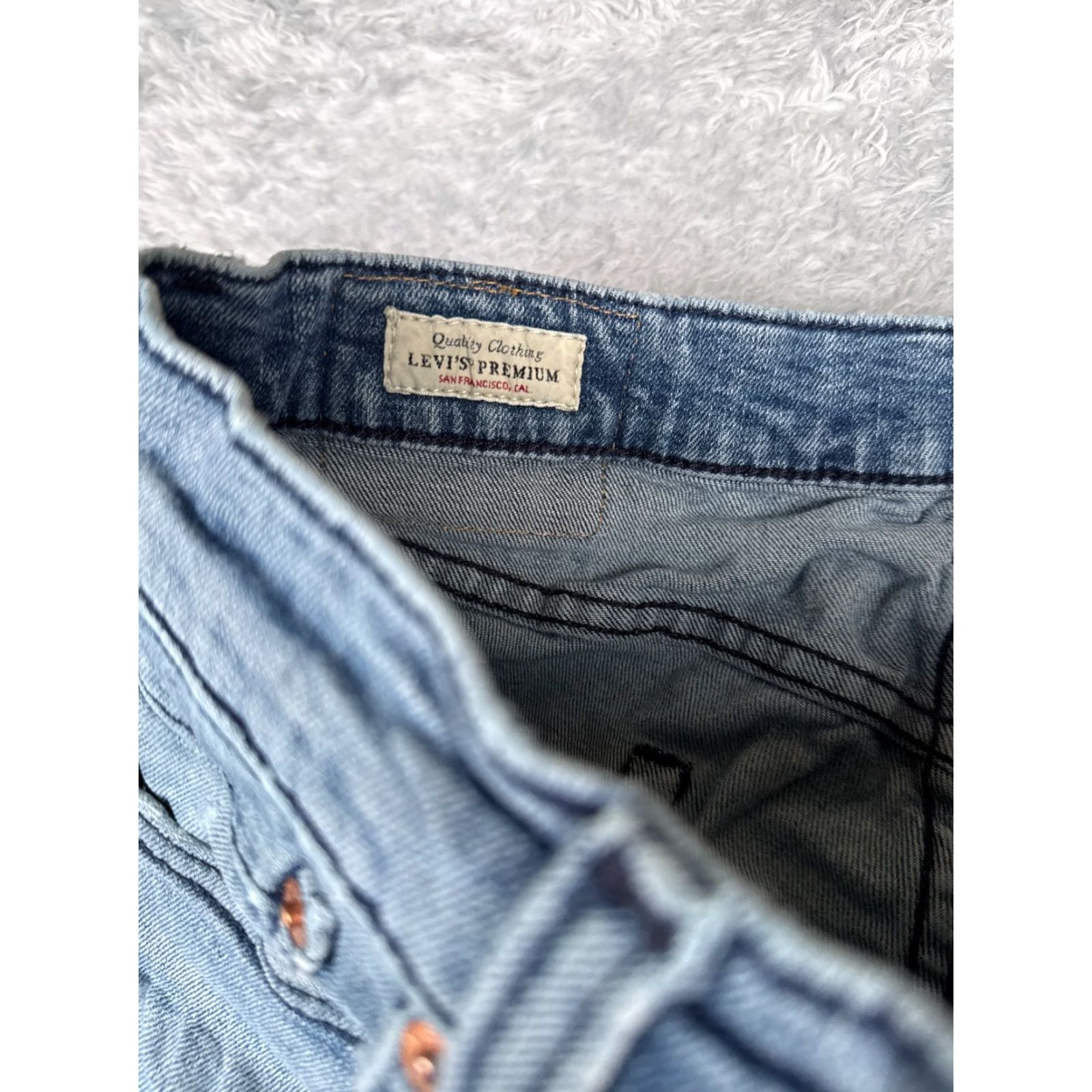 Levi's VINTAGE Levis Jeans Men 32 Blue Distressed 511 Cotton Premium 30x30 Denim Straight Slimming 5-Pocket Design 30 in Inseam Medium Wash Jeans Mens Size US 32 / EU 48 - 6 Thumbnail