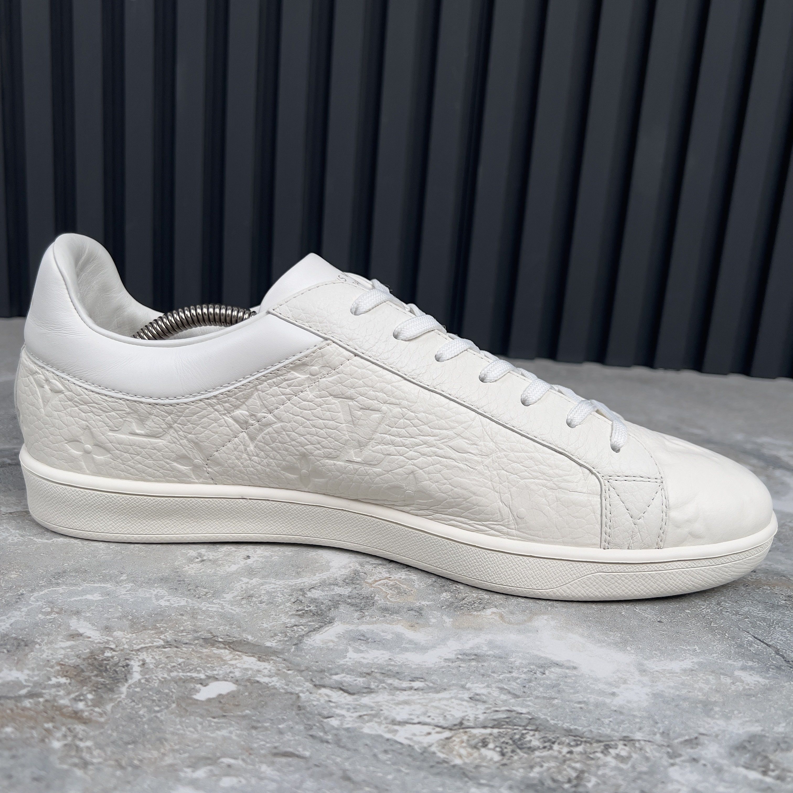 Louis Vuitton Luxembourg Monogram Sneaker Taurillon Leather Size US 9.5 / EU 42-43 - 6 Thumbnail