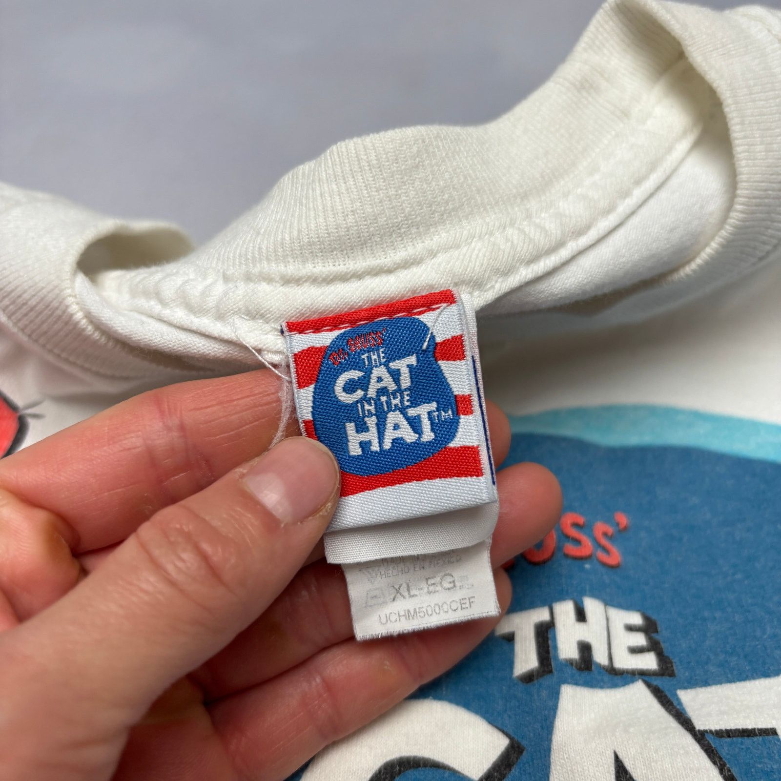 Universal Studios × Vintage Vintage 2003 The Cat In The Cat Dr Seuss Shirt XL Movie Size US XL / EU 56 / 4 - 6 Thumbnail