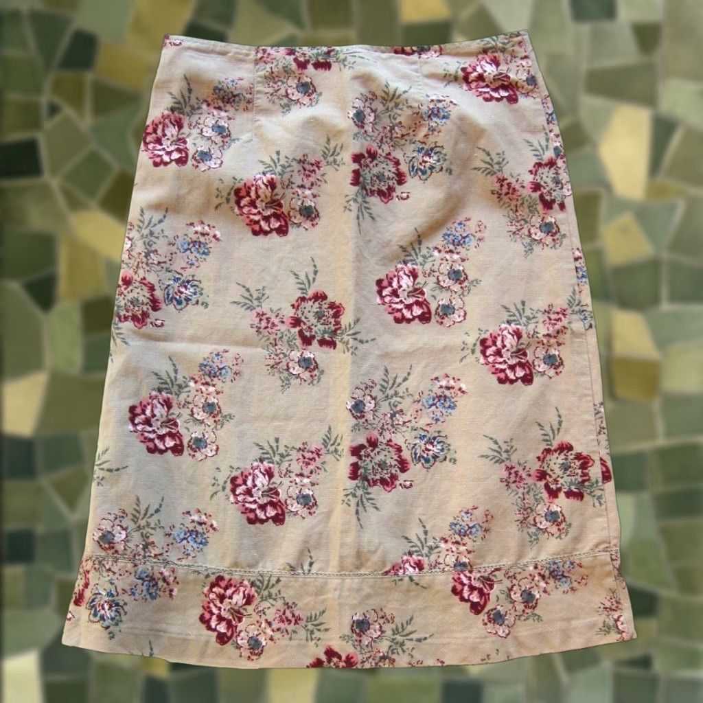 Eddie Bauer Vintage Eddie Bauer Floral A-Line Skirt Women 2 Brown Linen Pink Green Blue Knee Length Zip 30" waist 24.5" hip 38" hip Mens? Size 26" / US 2 / IT 38 - 1 Thumbnail