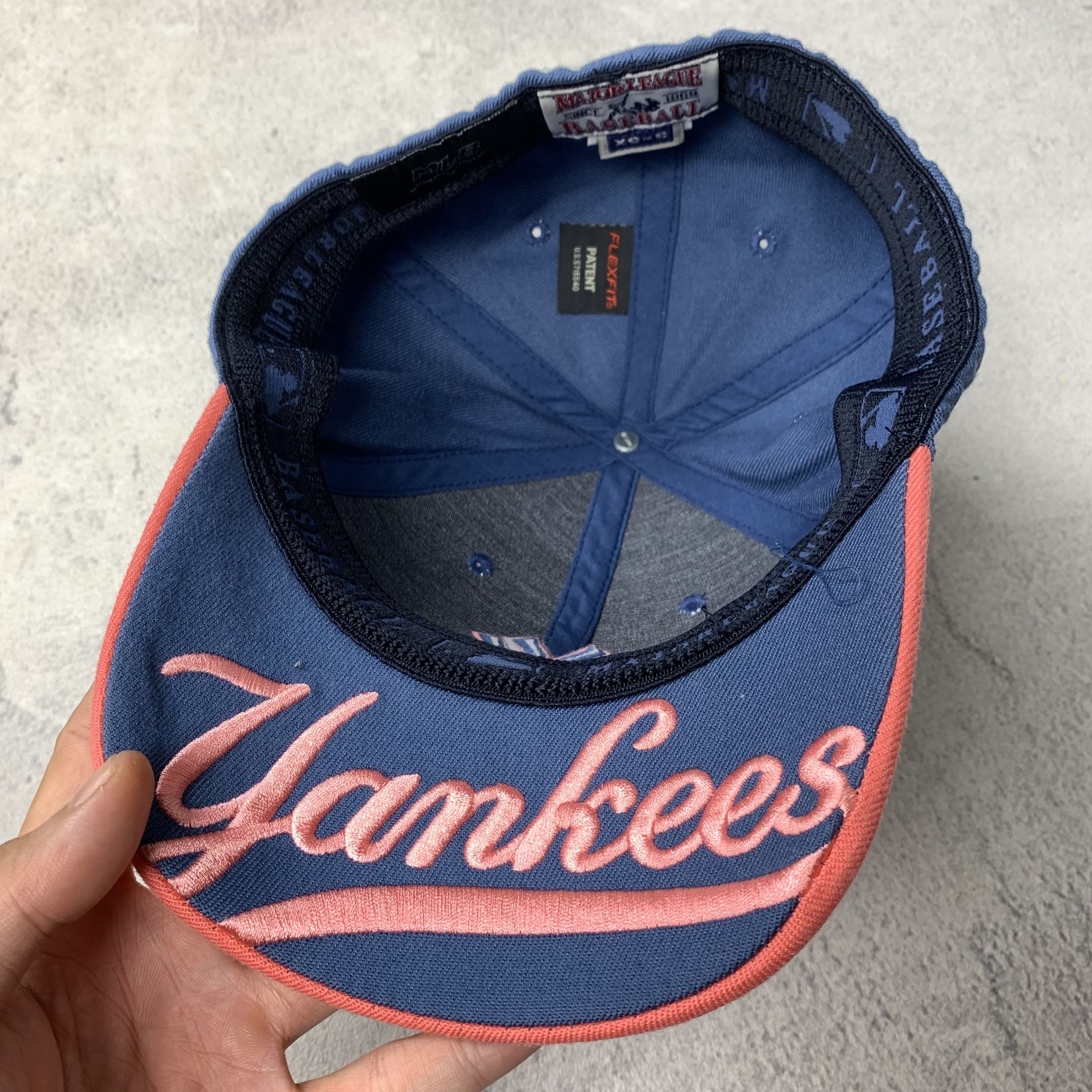 MLB Vintage MLB NY Yankees Fitted Cap Hat Size ONE SIZE - 4 Thumbnail