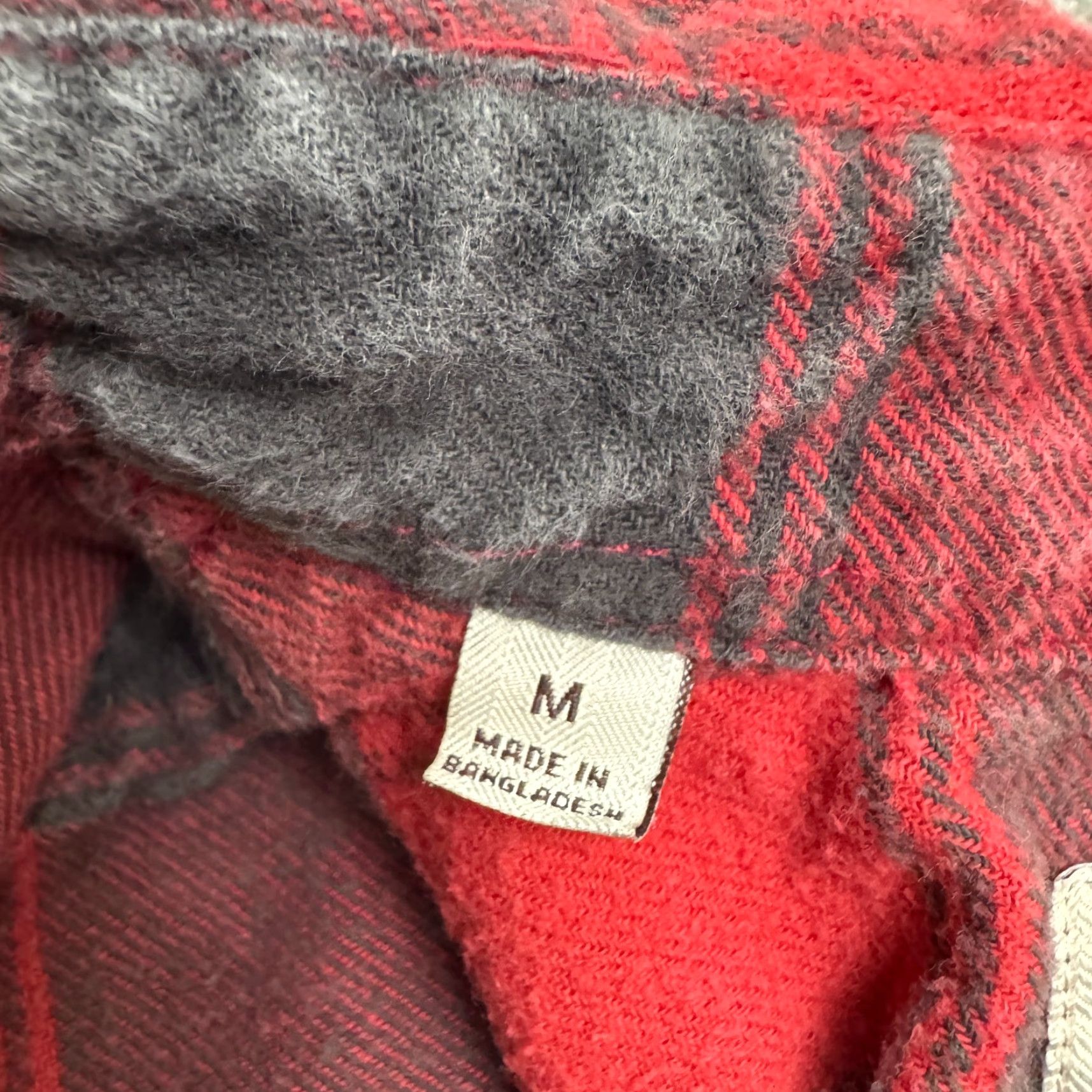 CO VINTAGE JACHS Shirt Mens M Red Plaid Heavyweight Flannel Button-Up Long Sleeve Pocketed 40 in Chest Mens Size US M / EU 48-50 / 2 - 6 Thumbnail