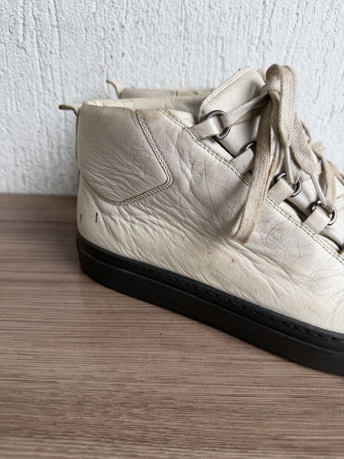 Balenciaga vintage Arena leather trainer Size US 8 / EU 41 - 13 Thumbnail