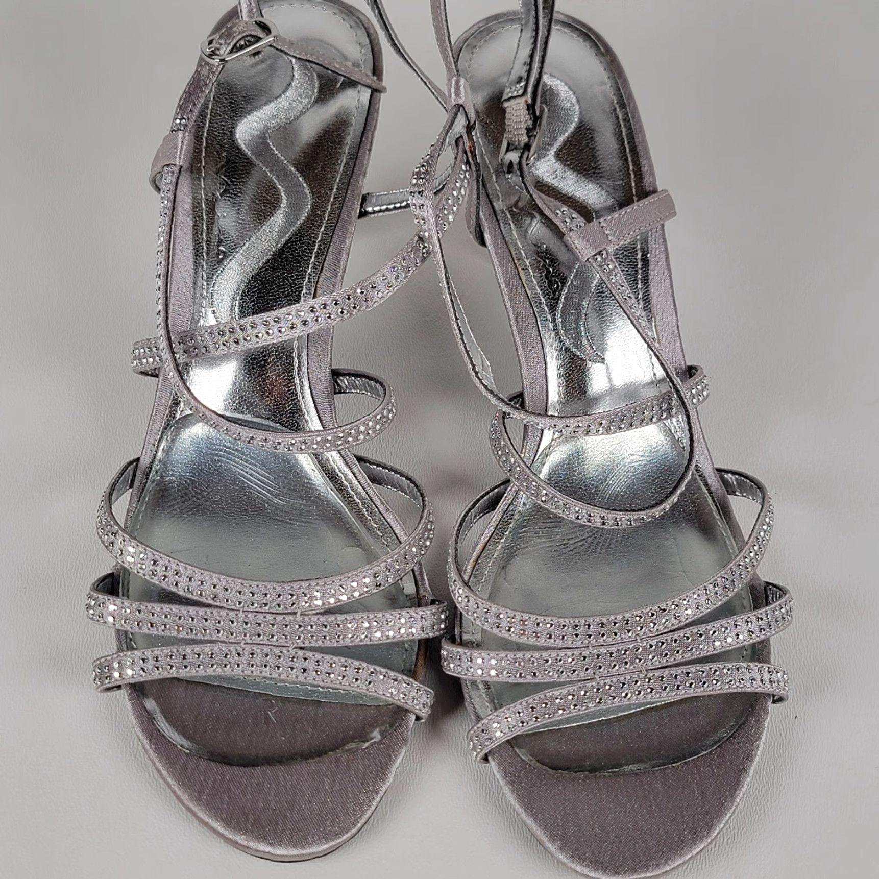 Vintage Nina Vauna Evening Heels Dress Sandals Women's Shoes Size 6 M Silver Pumps, Open Toe, Stiletto Heel, Metallic Theme, US 6, EU 36, UK 4, Medium Width Size S / US 4 / IT 40 - 2 Thumbnail