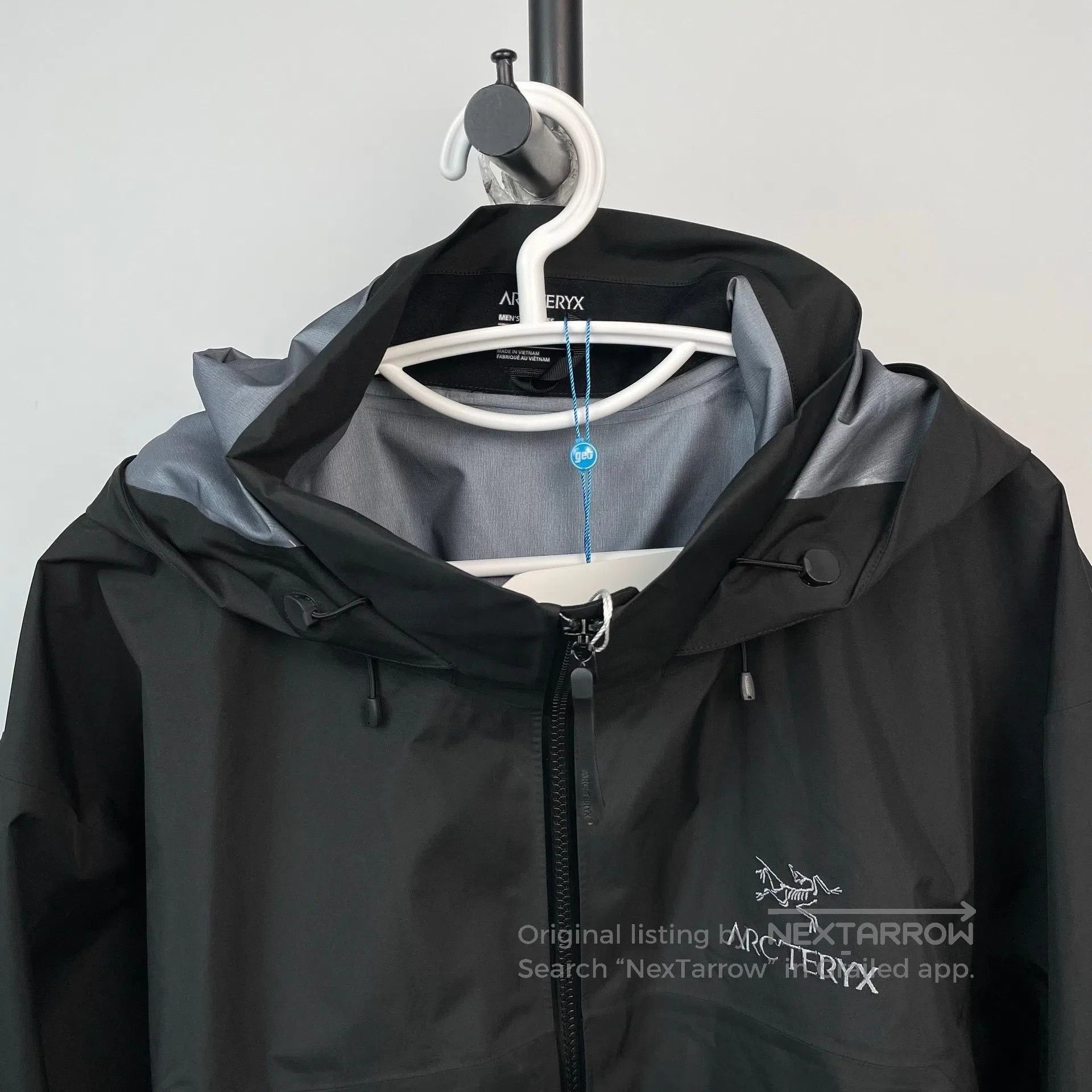 Arc'teryx Arc'teryx Black Hooded Jacket with Logo Embroidery| Size US XXL / EU 58 / 5 - 3 Thumbnail