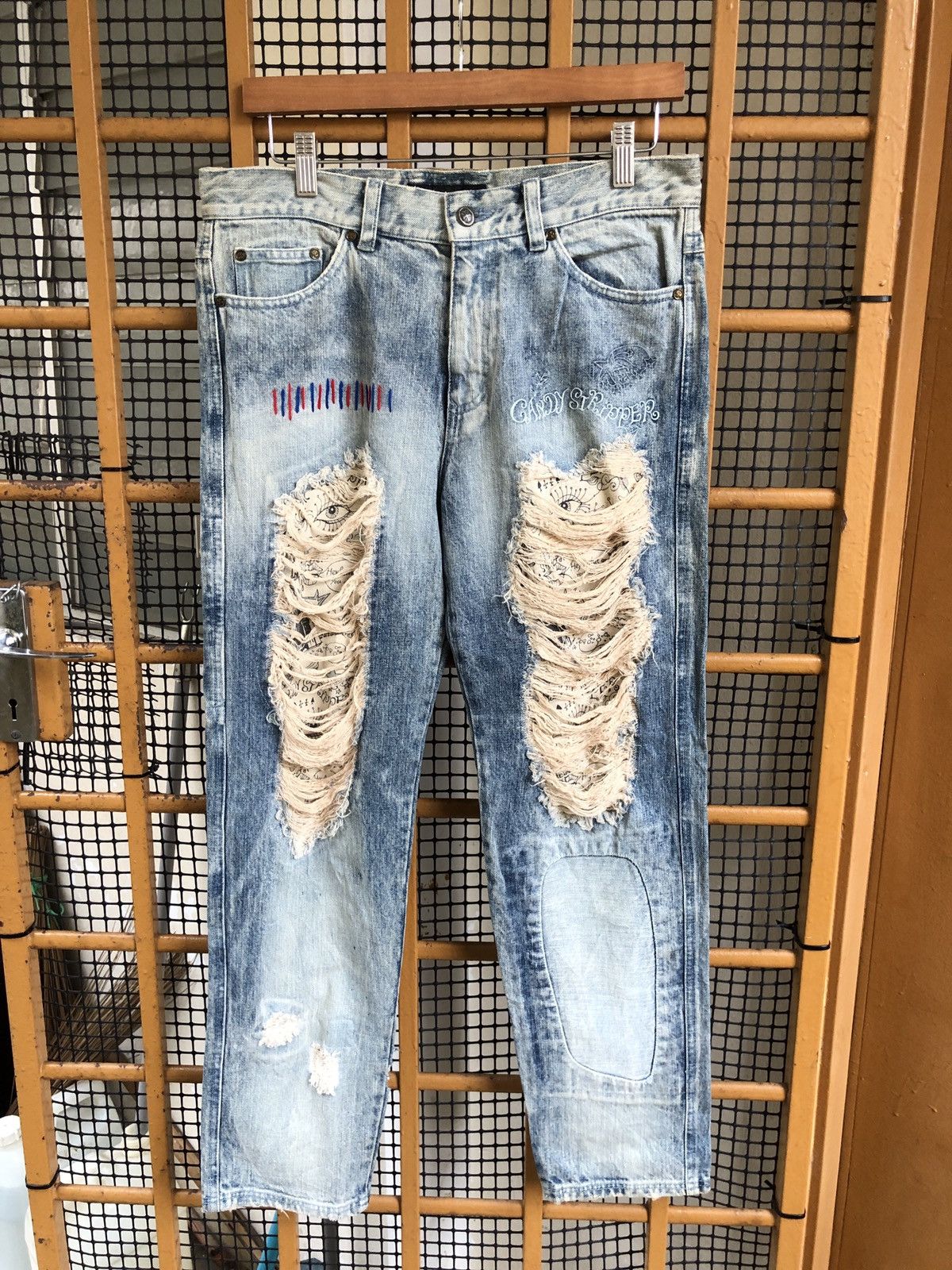 Japanese Brand CANDY STRIPPER DISTRESSED STYLE DENIM JEANS Size US 32 / EU 48 - 1 Thumbnail