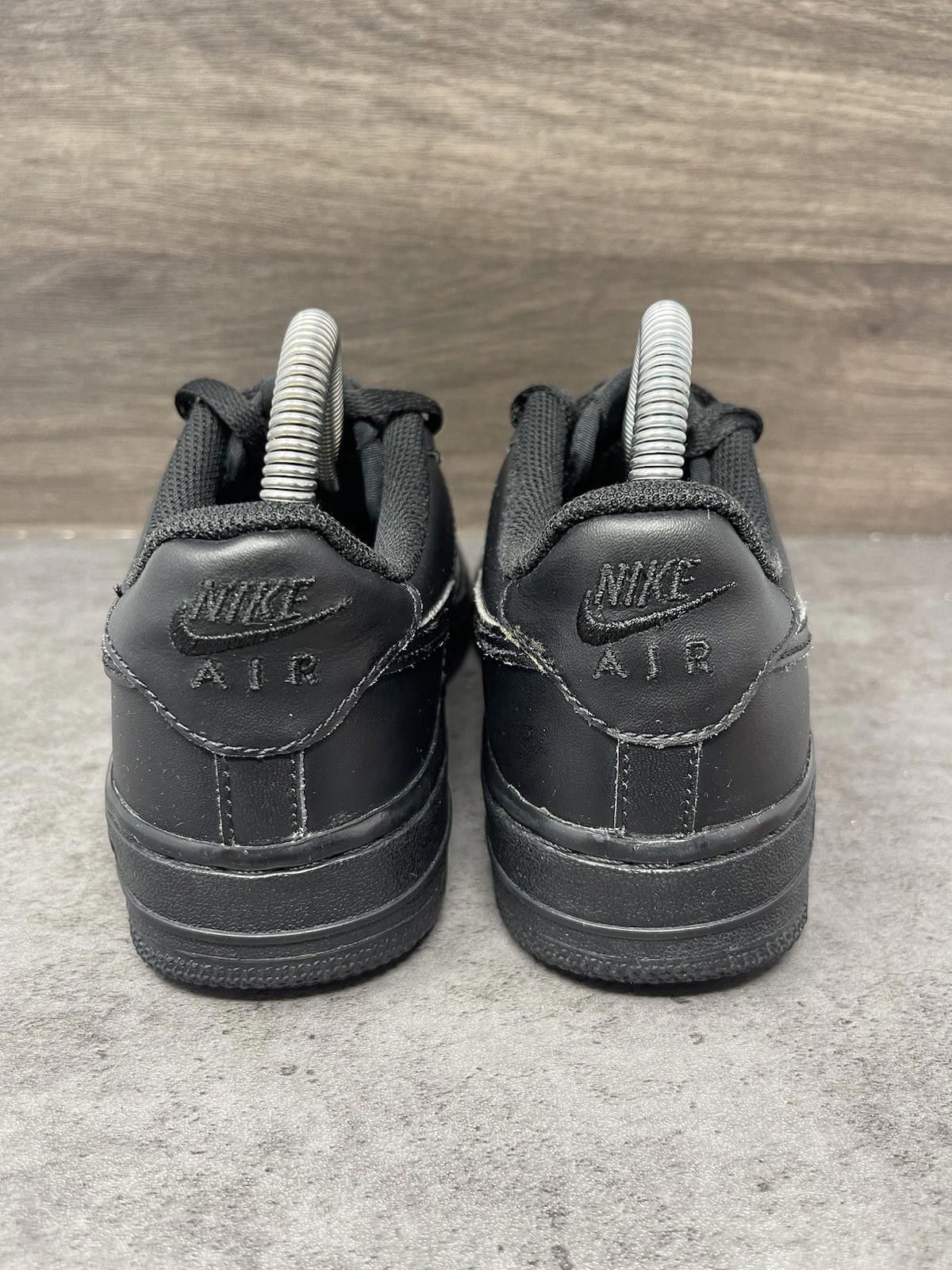 Nike Nike Air Force 1 Low Black Size 4.5Y GS Kids Sneakers Size US 5 / EU 37 - 6 Thumbnail