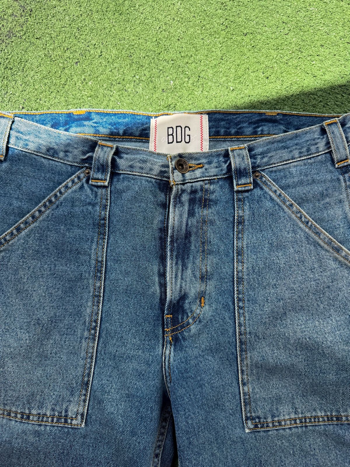 Bdg BDG Urban Outfitters Cocoon Fit Utility Jeans 31x32 Size US 31 - 2 Thumbnail