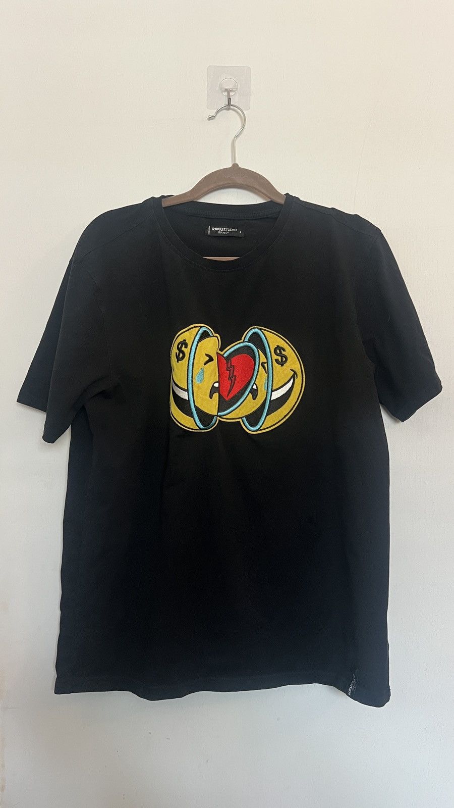 Other Black Roku Studio Embroidered Graphic Short Sleeve Tee Size US L / EU 52-54 / 3 - 1 Thumbnail