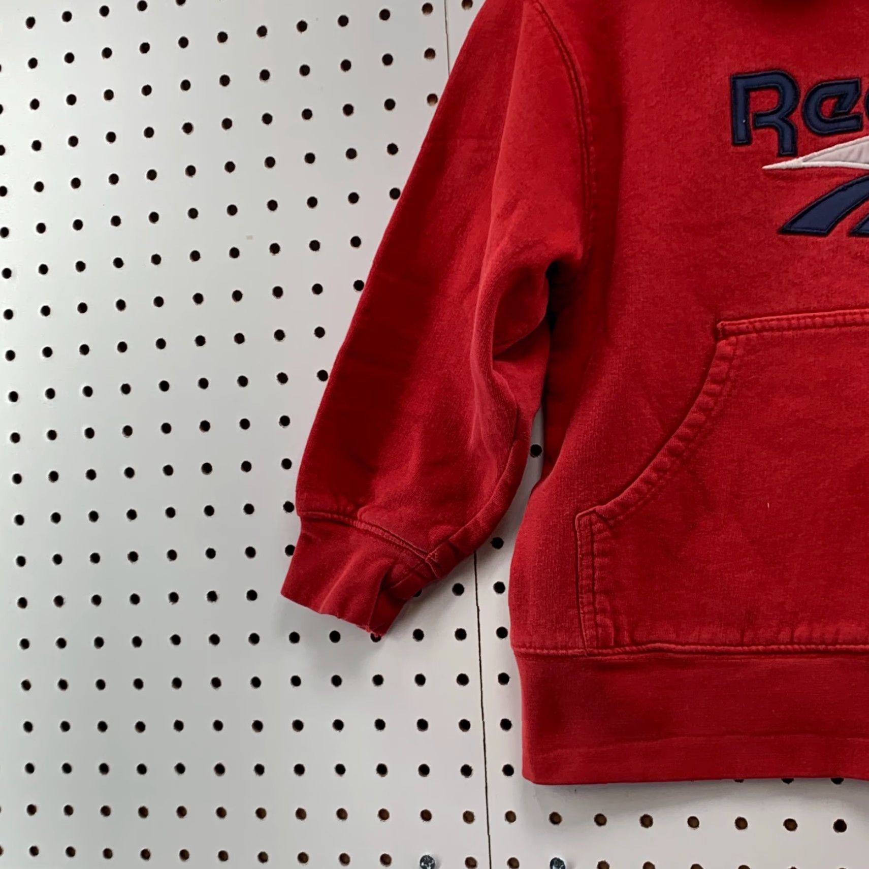 Reebok Reebok Hoodie Size Small Adult Red Long Sleeve Pullover Embroidered Logo Mens Size US S / EU 44-46 / 1 - 5 Thumbnail