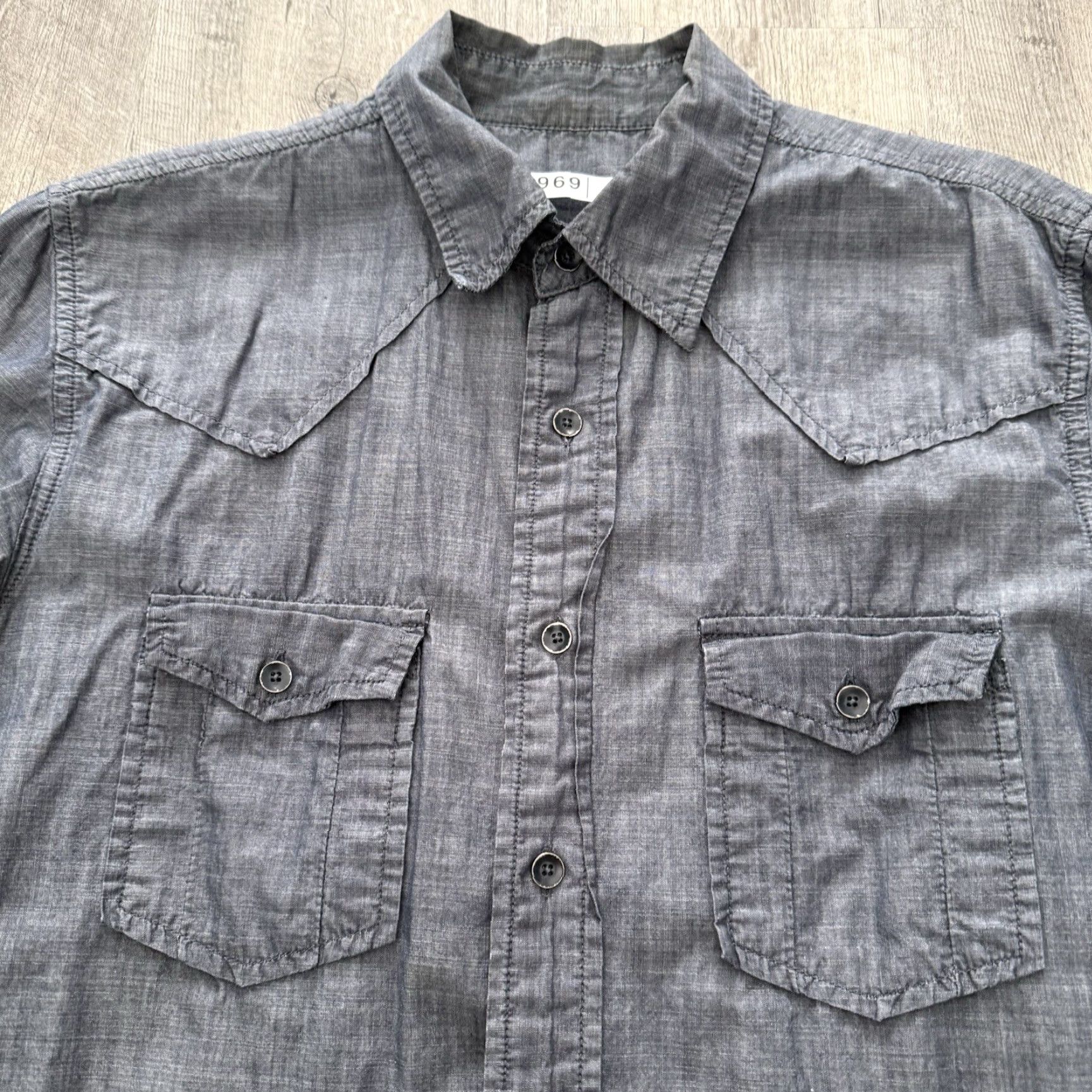 Gap VINTAGE Gap 1969 Chambray Shirt Mens S Blue Long Sleeve Button Up Metal Buttons Size US S / EU 44-46 / 1 - 3 Thumbnail