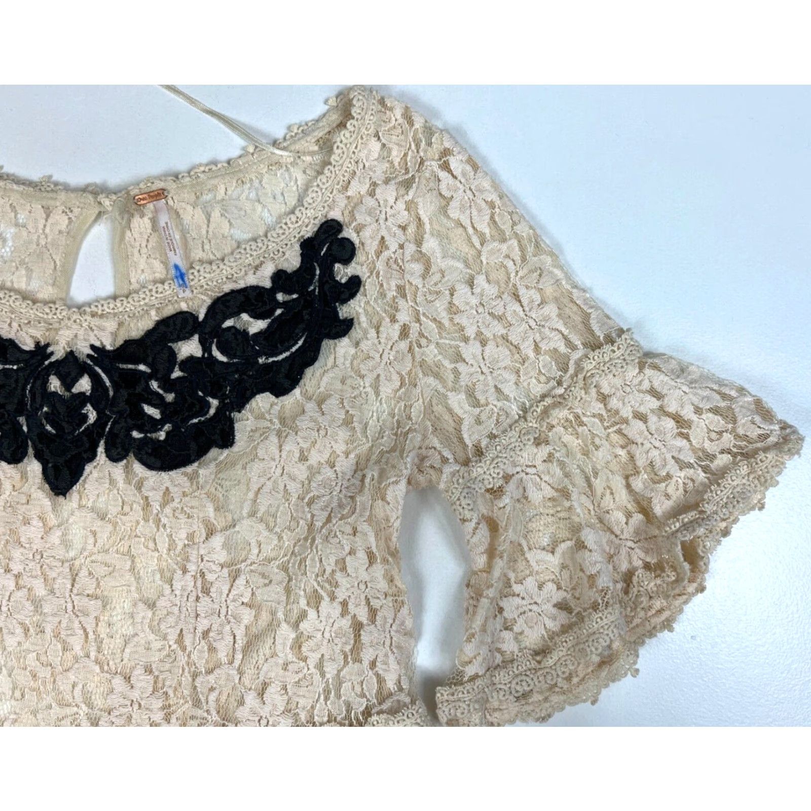 Free People VINTAGE Women’s Free People Short Sleeve Top Floral Lace Sheer Sz S Size S / US 4 / IT 40 - 5 Thumbnail