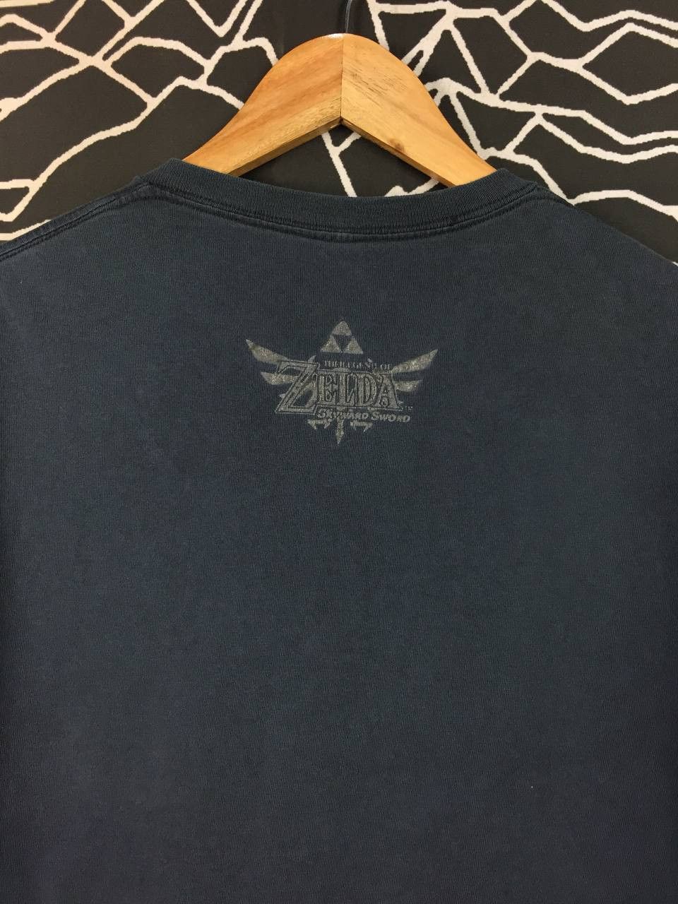 Nintendo Nintendo Legend of Zelda Skyward Sword Video Game Promo Tee Size US M / EU 48-50 / 2 - 8 Thumbnail