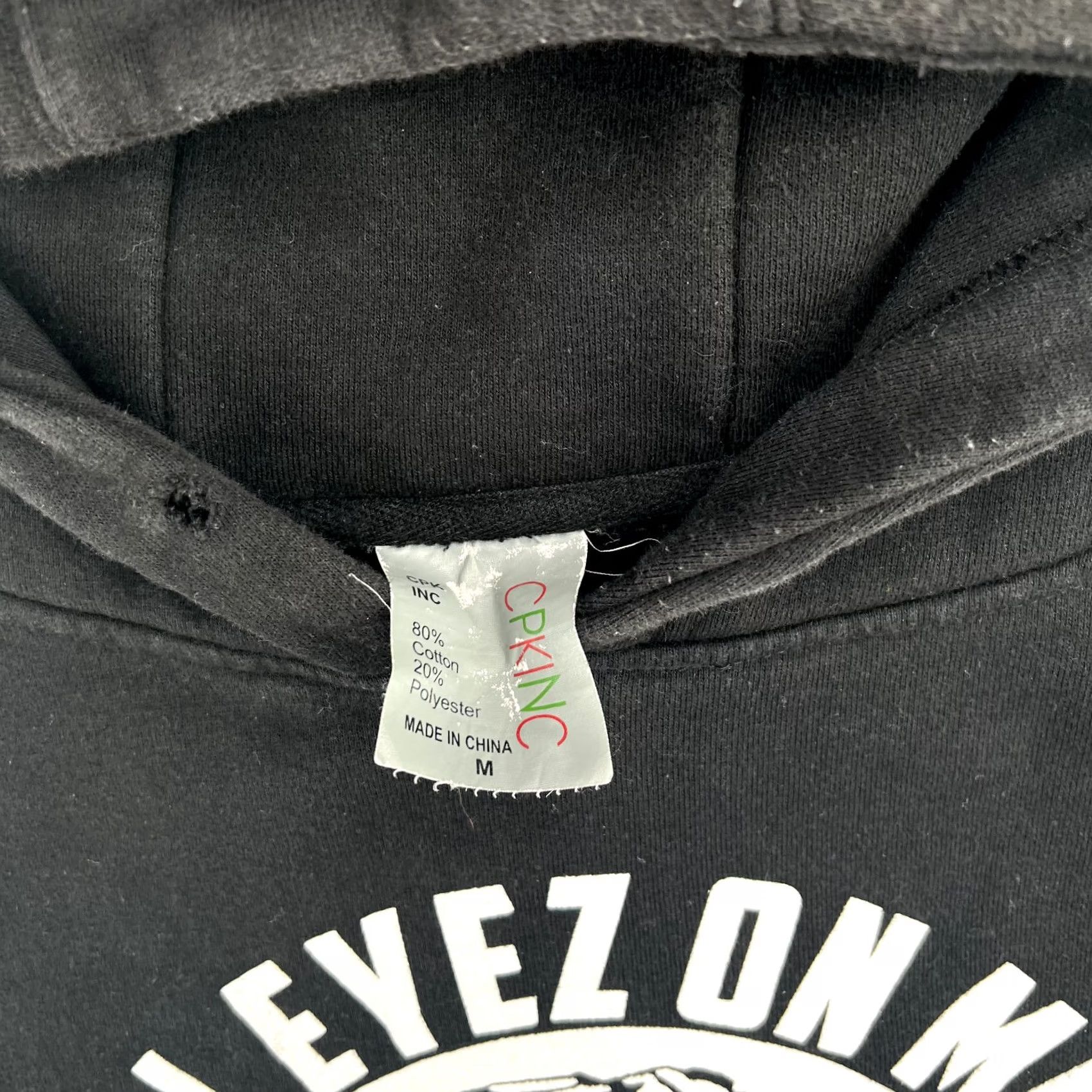 Vintage 2pac Tupac Shakur Sweatshirt Black Hoodie Adult M Magazine Cover Music RARE Size US M / EU 48-50 / 2 - 4 Thumbnail