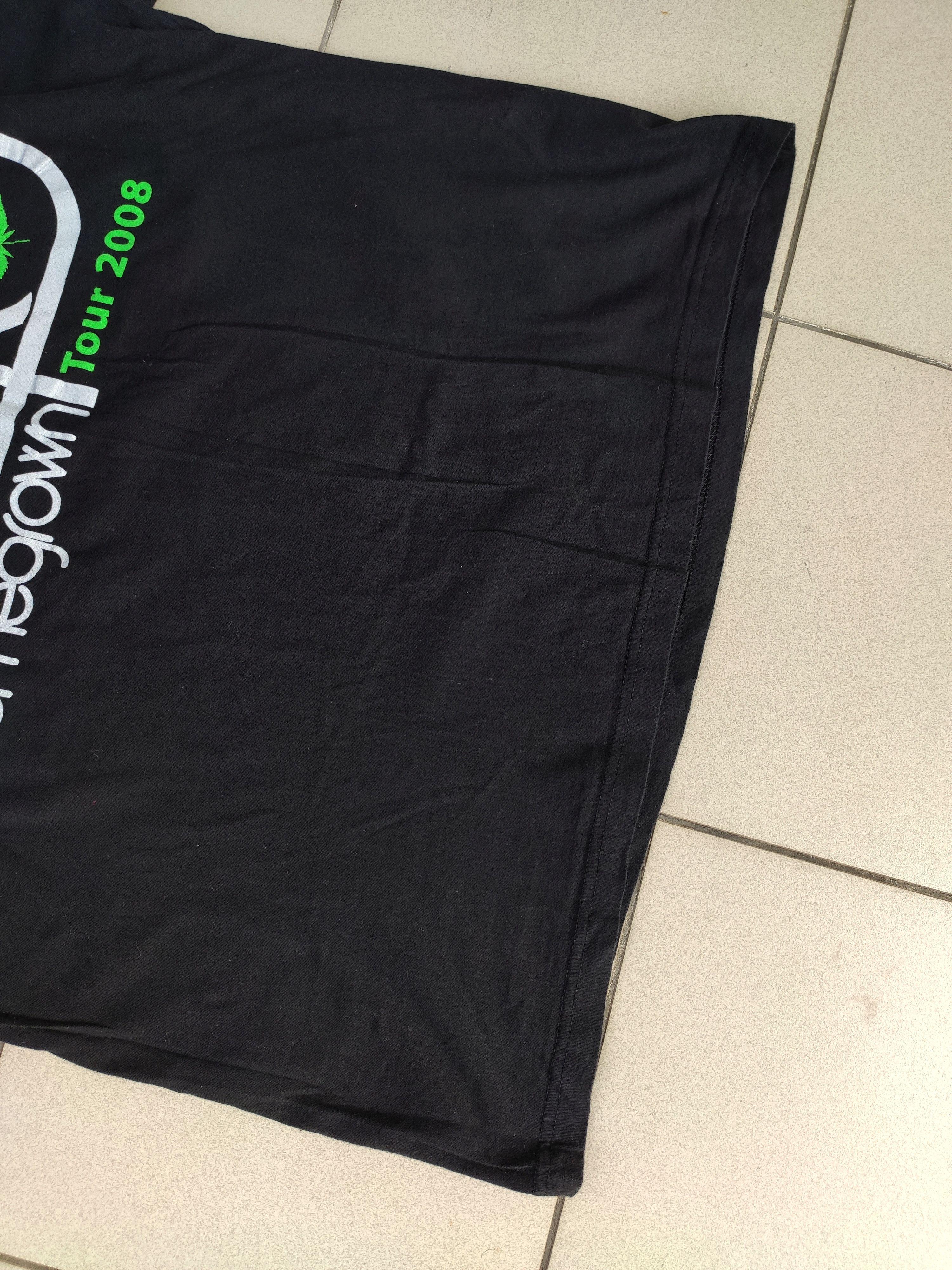 Band Tees × Vintage Vintage UB40 band tee grown weed 90s usa Size US L / EU 52-54 / 3 - 7 Thumbnail