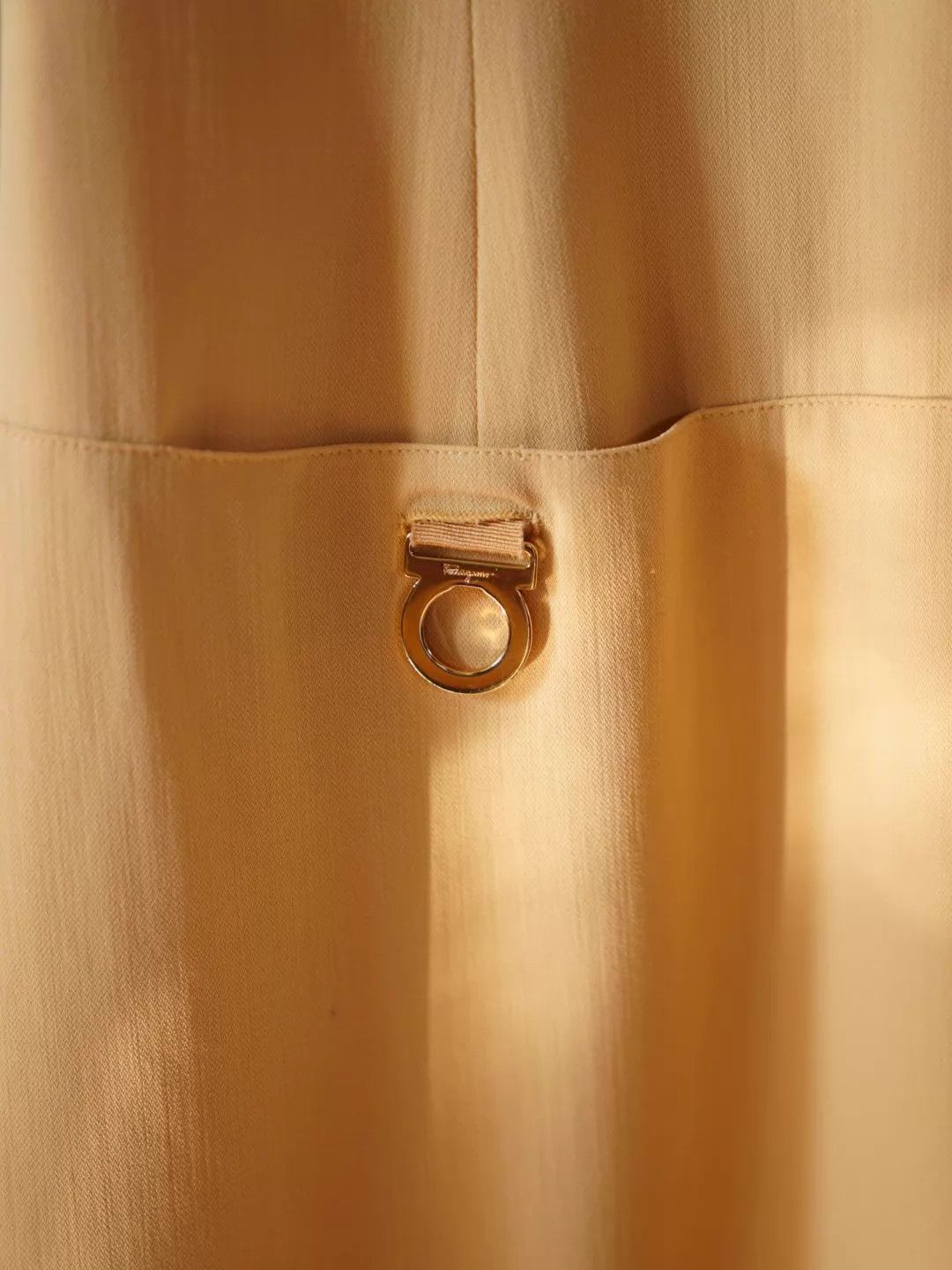 Salvatore Ferragamo Ferragamo Vintage Milk Tea Wool Horsebit Dress 40 (S/M) Size S / US 4 / IT 40 - 3 Thumbnail