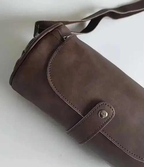 Japanese Brand Fashion 90s pu leather shoulder barrel bag vintage Size ONE SIZE - 4 Thumbnail