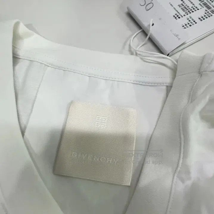 Givenchy GIVENCHY FW22 Letter Print Crew Neck Short Sleeve T-Shirt. Size US L / EU 52-54 / 3 - 6 Thumbnail