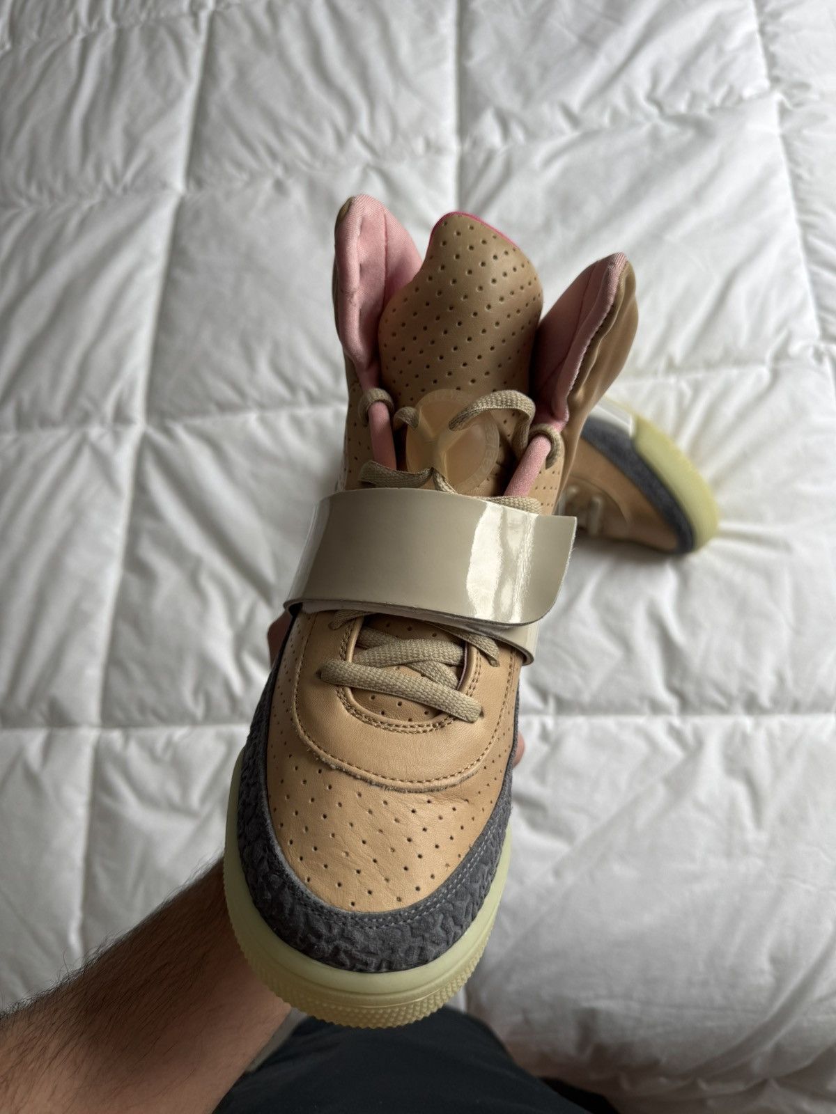 Kanye West × Nike Nike Net Net Air Yeezy 1 Size US 9 / EU 42 - 13 Thumbnail