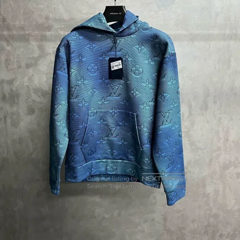 Louis Vuitton Louis Vuitton Blue Letter Logo Full Print Casual Sweatshir Size US S / EU 44-46 / 1 - 1 Thumbnail