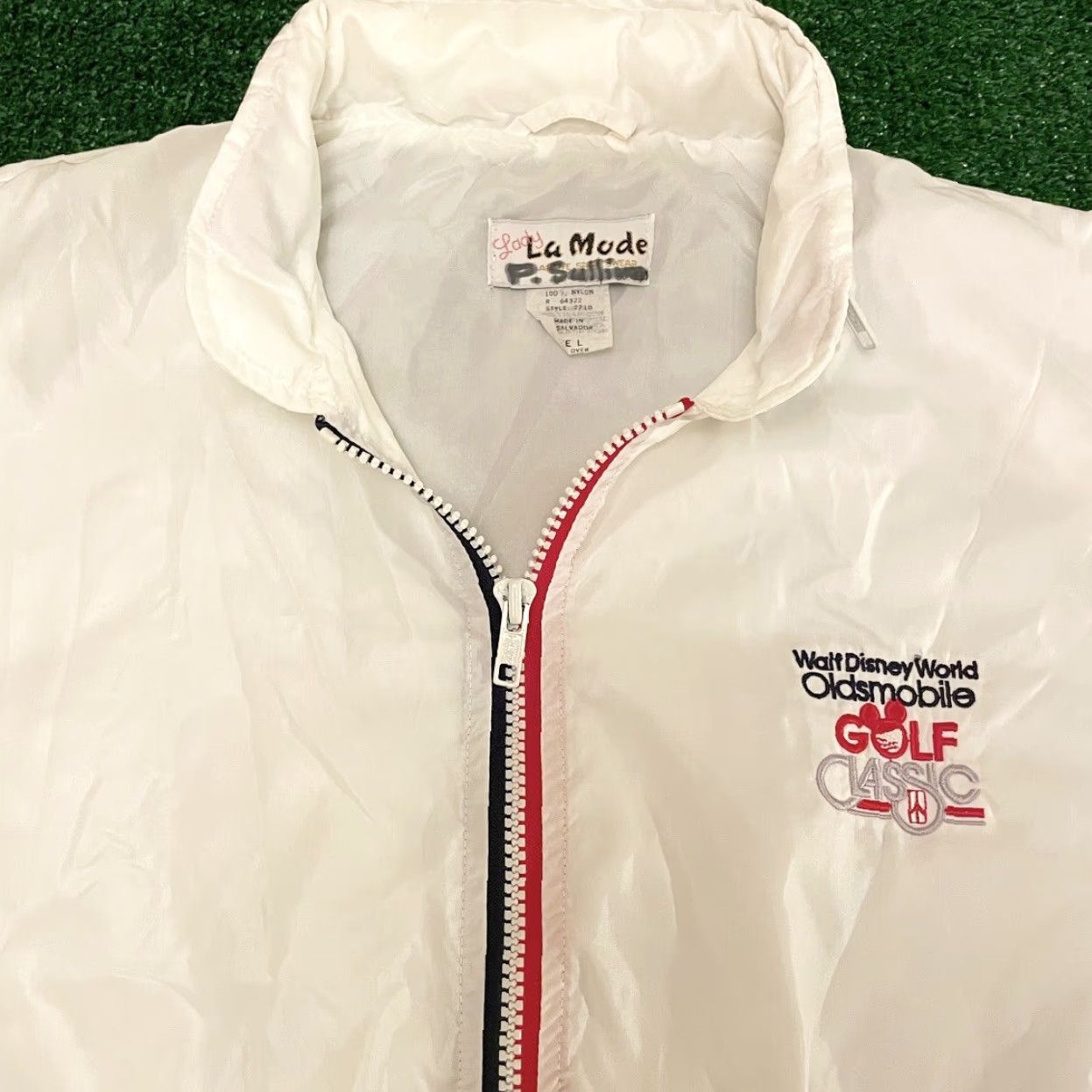 Disney VINTAGE Walt Disney World Oldsmobile Golf Classic Windbreaker Jacket USA Size L Men White Size US L / EU 52-54 / 3 - 3 Thumbnail