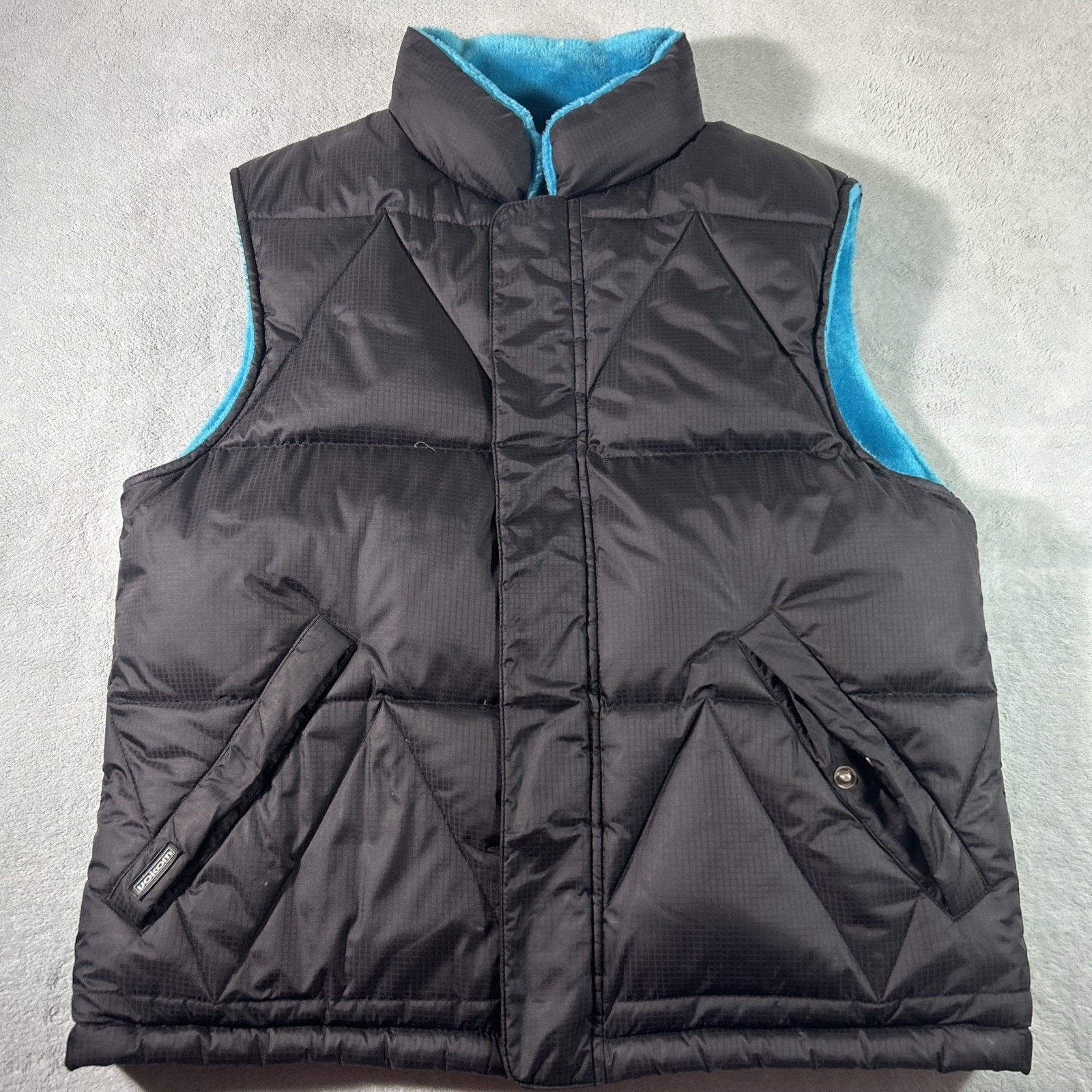 Volcom RARE Volcom Fuzzar Snow Vest Downed Jacket W's Large Revers Size L / US 10 / IT 46 - 4 Thumbnail