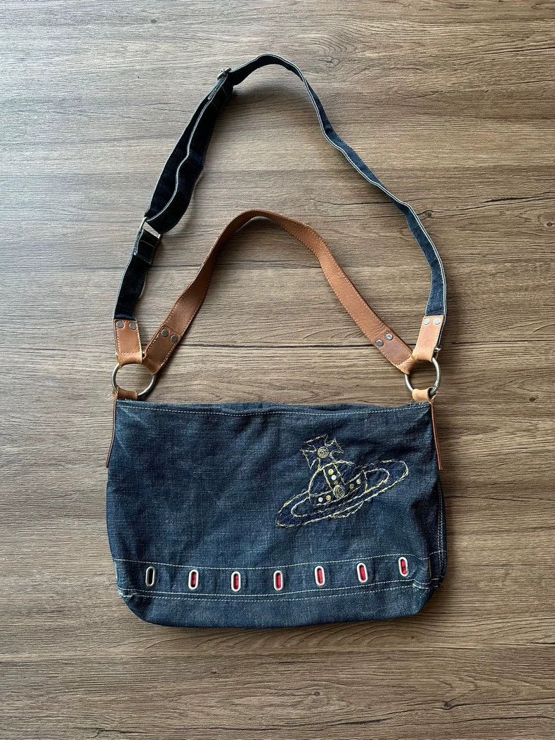 Vivienne Westwood Vivienne Westwood size os Cowboy Saturn embroidered shoulde Size ONE SIZE - 1 Thumbnail