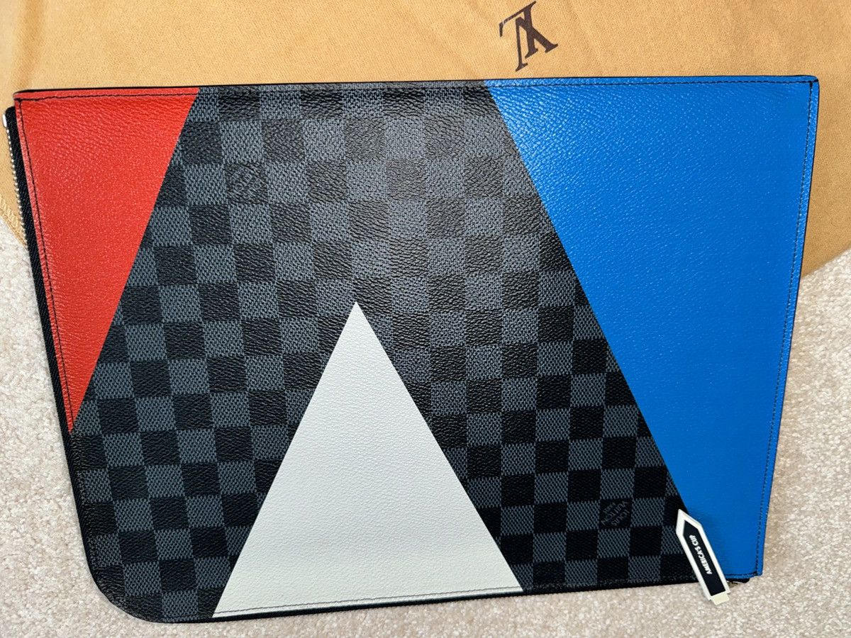Louis Vuitton LOUIS VUITTON x AMERICA’S CUP CLUTCH BAG *RARE* Size ONE SIZE - 2 Thumbnail