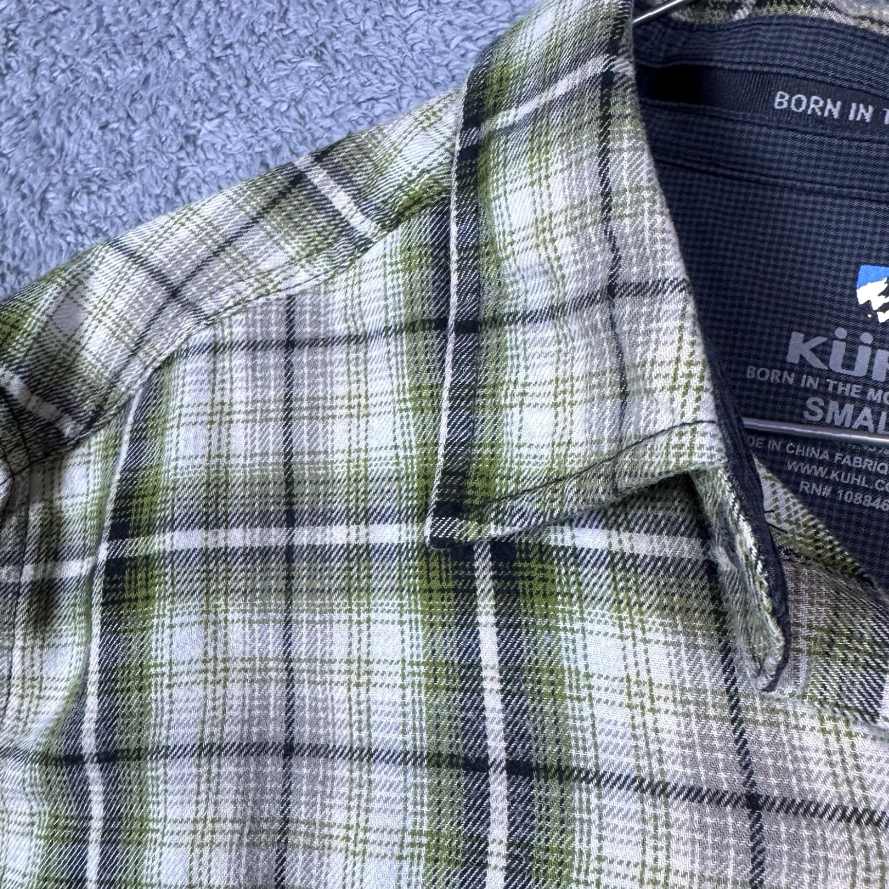 Vintage VINTAGE? No. Kuhl Flannel Shirt Mens S Green Long Sleeve Hike Outdoor Workwear Shirt Button-Up Cotton Flannel Pockets Outdoors Casual Mens Size US S / EU 44-46 / 1 - 7 Thumbnail