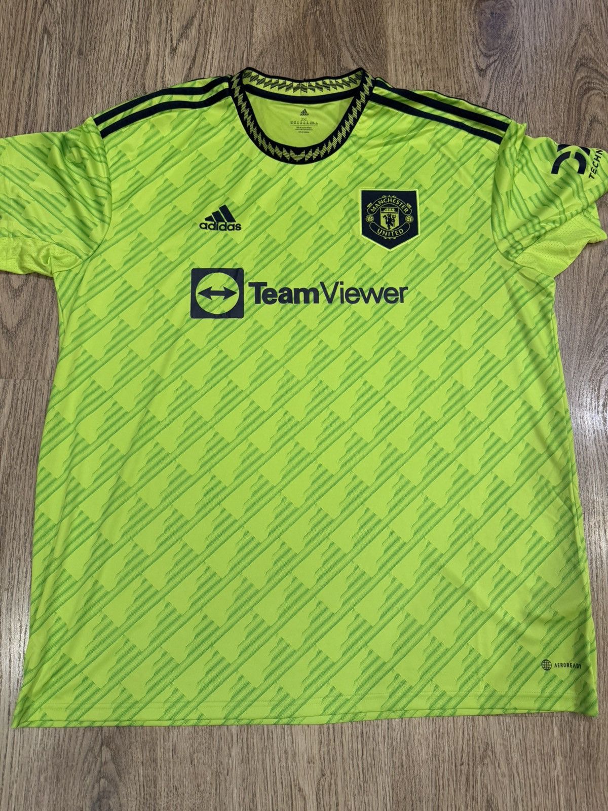 Adidas MANCHESTER UNITED 2022 -23 FOOTBALL JERSEY ADIDAS HE2981 XXL Size US XXL / EU 58 / 5 - 1 Thumbnail
