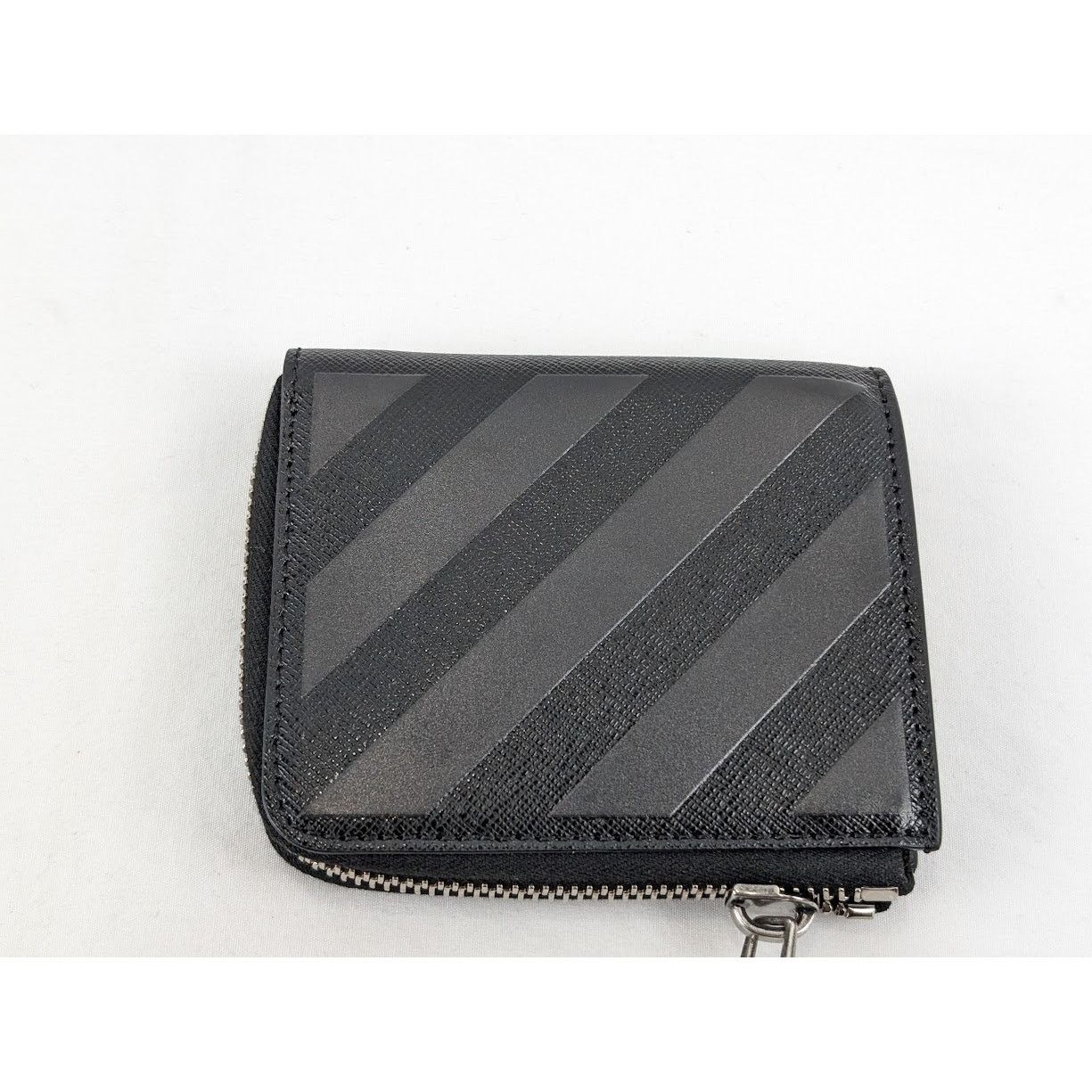 Off-White o1rshd1 Size: OS / Binder Diag Saff Zip Wallet in Black Size ONE SIZE - 10 Thumbnail