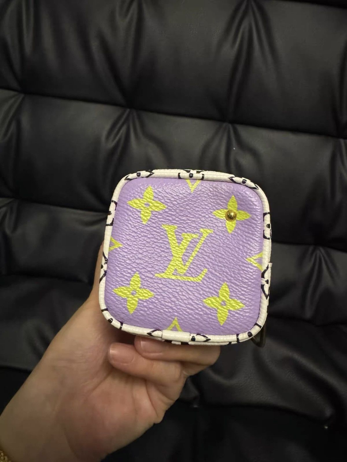 Louis Vuitton Louis Vuitton Monogram Giant Cube coin pouch bag Size ONE SIZE - 8 Thumbnail