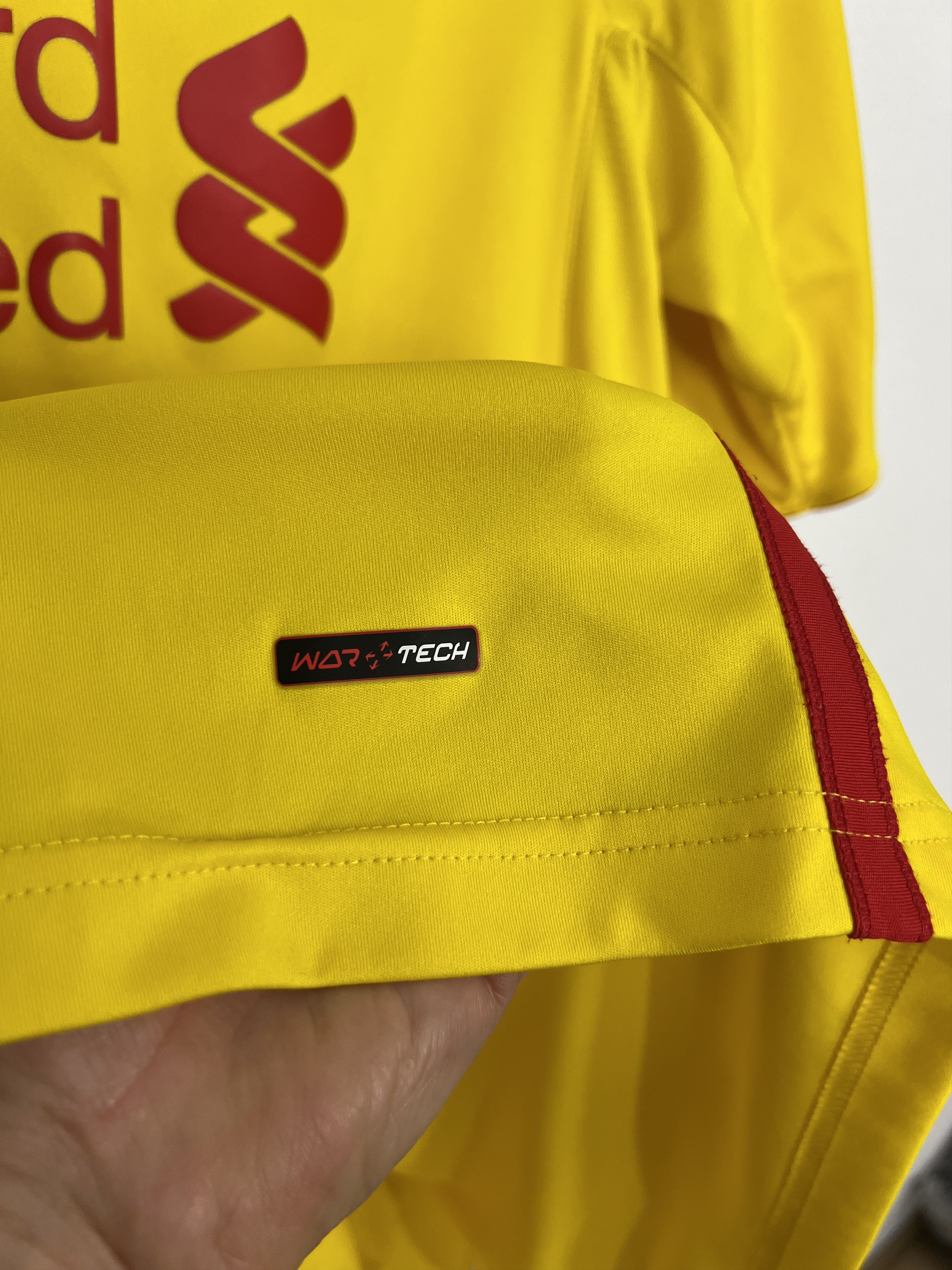 Warrior Liverpool football shirt 2014 Soccer Warrior Jersey Trikot Size US XL / EU 56 / 4 - 4 Thumbnail
