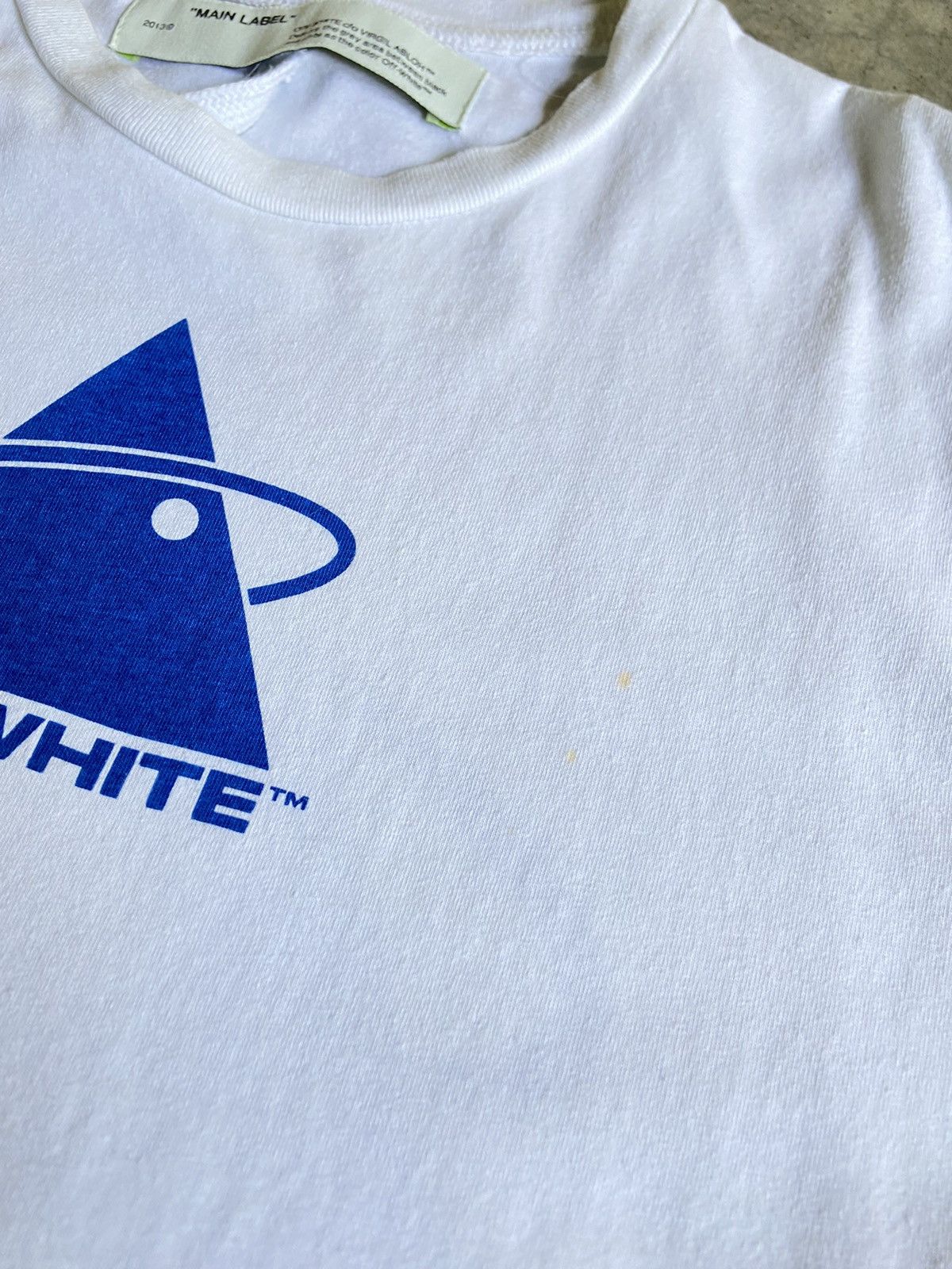Off-White × Virgil Abloh Off-White Triangle Planet Oversized Blue/White Size US XS / EU 42 / 0 - 10 Thumbnail