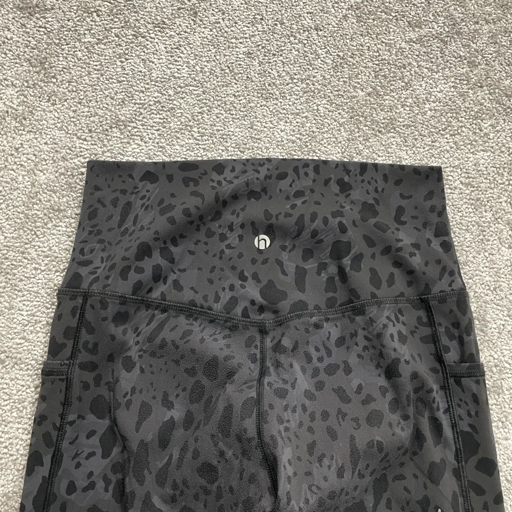 Vintage Unbranded Compression Leggings Womens Gray Leopard Athletic Gym Run 26x24 Size 42" / US 20 - 4 Thumbnail