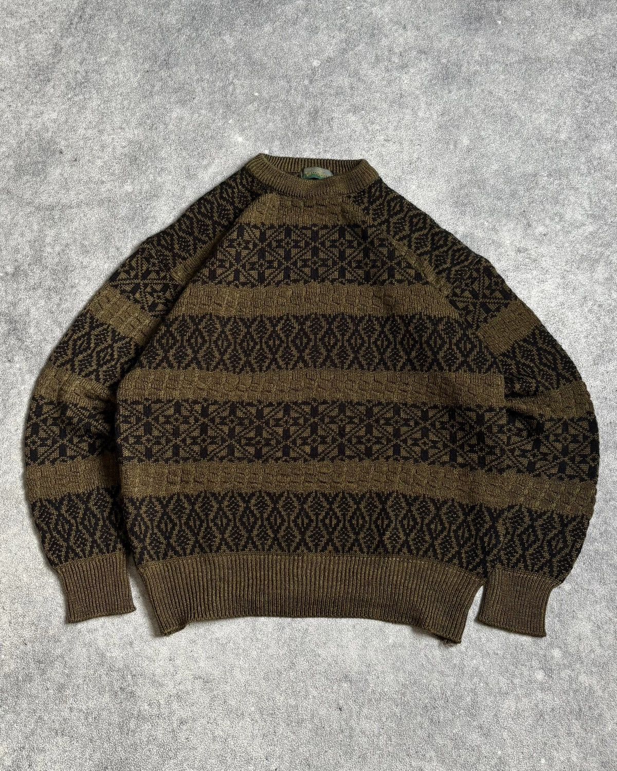 Vintage 2000s Olive Green & Black Pattern Knit Sweater Size US L / EU 52-54 / 3 - 2 Thumbnail