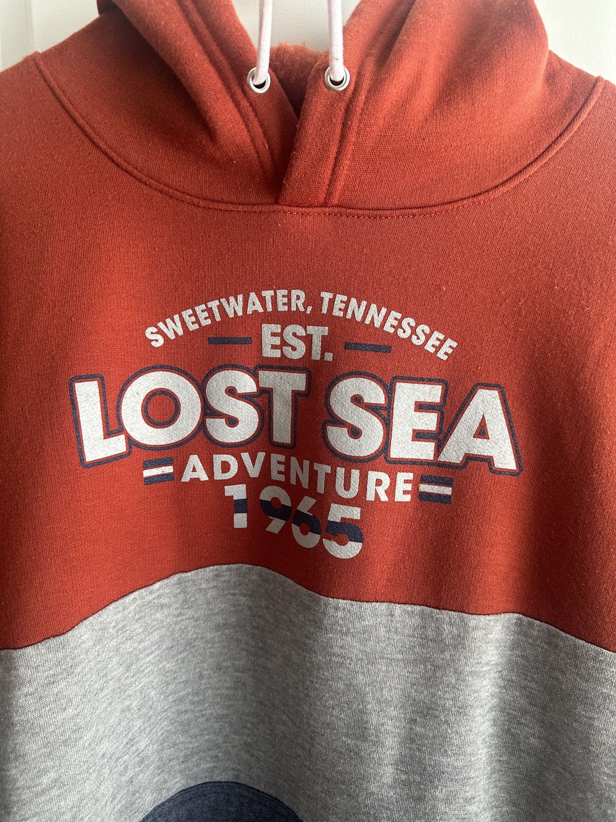 Vintage Lost Sea Adventure Hoodie Size US XL / EU 56 / 4 - 2 Thumbnail