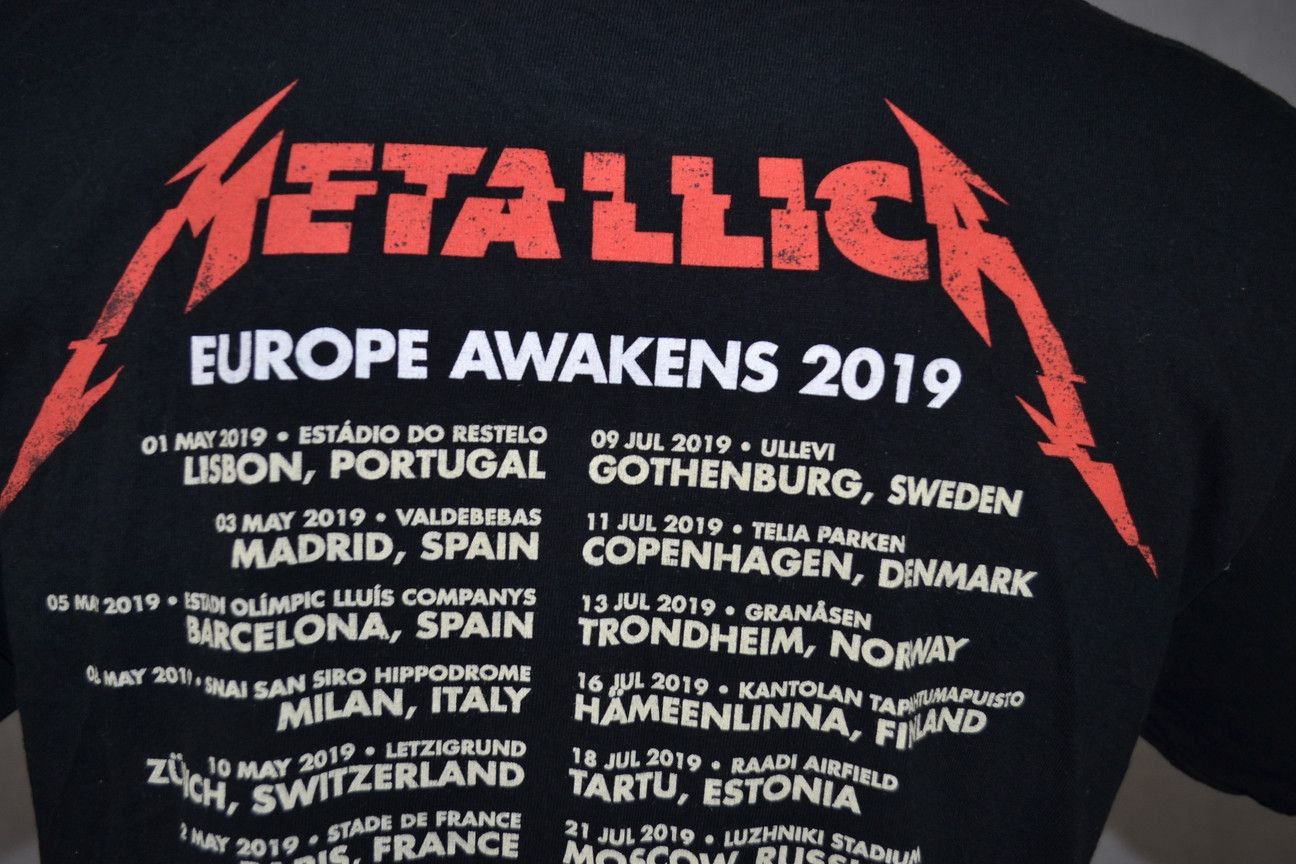 Band Tees × Metallica × Vintage Metallica Europe Awakens 2019 Heavy Metal Rock T-shirt Size US M / EU 48-50 / 2 - 4 Thumbnail