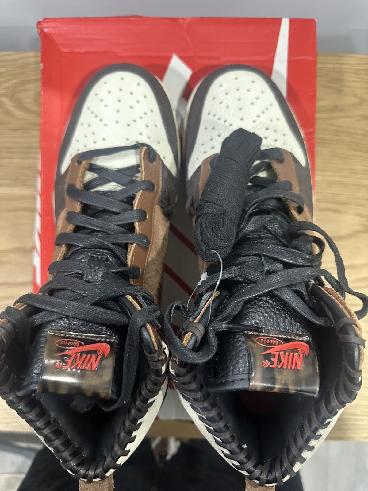 Bodega × Nike NIKE DUNK HIGH x BODEGA Size US 8 / EU 41 - 7 Thumbnail