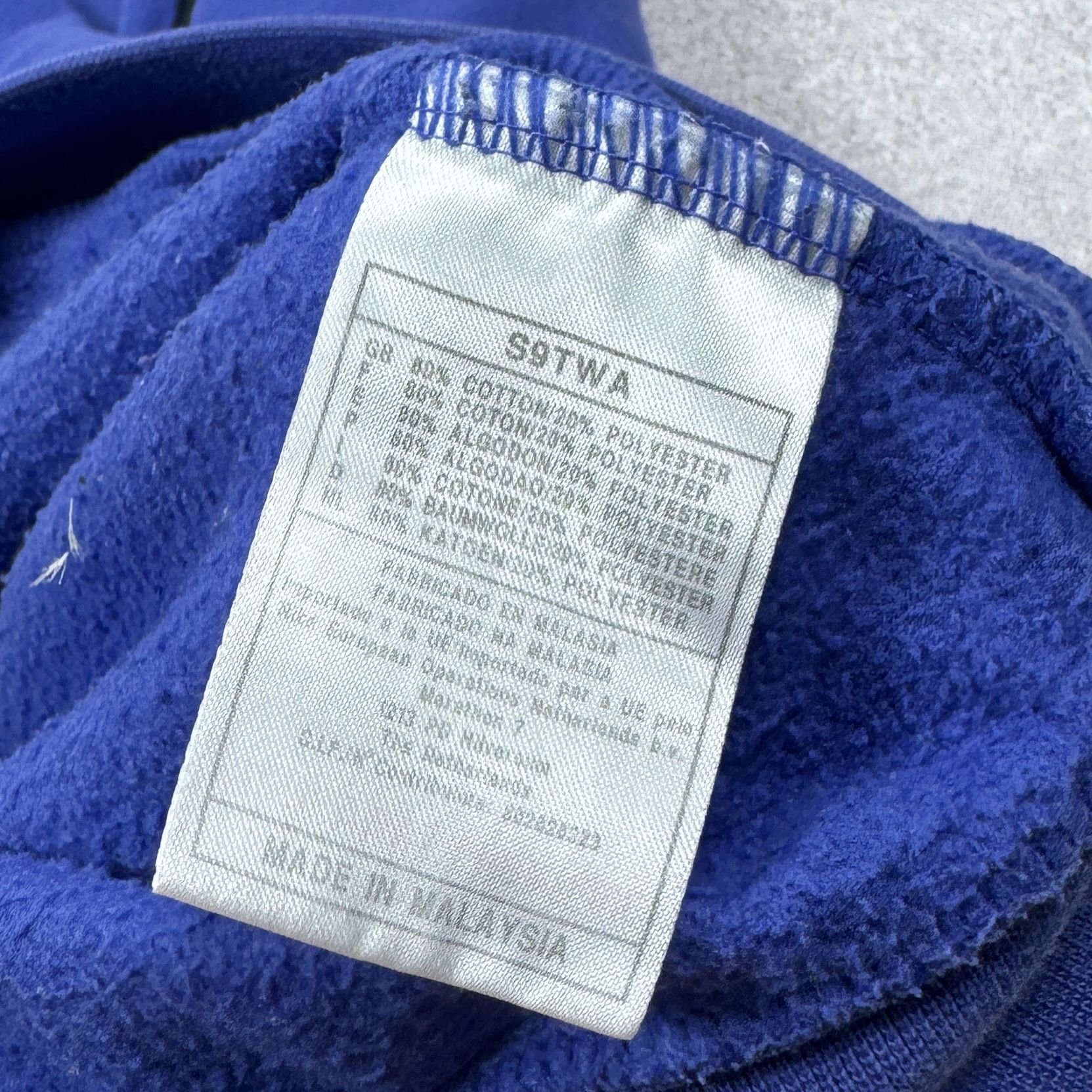 Nike Vintage Nike Big Logo 90s Blue Cotton Sweatshirt Size S-M Size US S / EU 44-46 / 1 - 9 Thumbnail