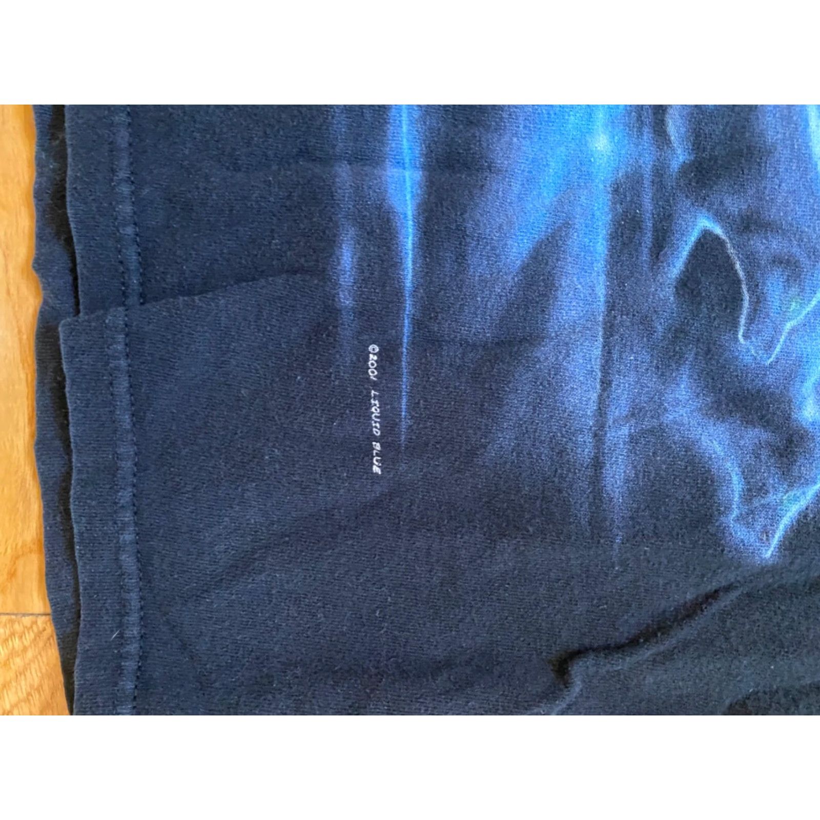 Liquid Blue VTG Liquid Blue Wolf Tribal Galaxy Short Sleeve T Shirt Men L Black Crew Neck All Over Print 2001 Y2K Vintage Shirt Size US L / EU 52-54 / 3 - 3 Thumbnail
