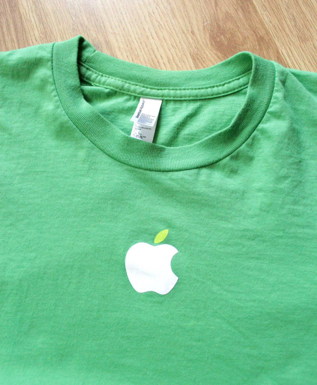 American Apparel × Apple × Vintage 🔥 Vintage Apple Big Logo Y2K T Shirt Streetwear Iphone Size US S / EU 44-46 / 1 - 2 Thumbnail