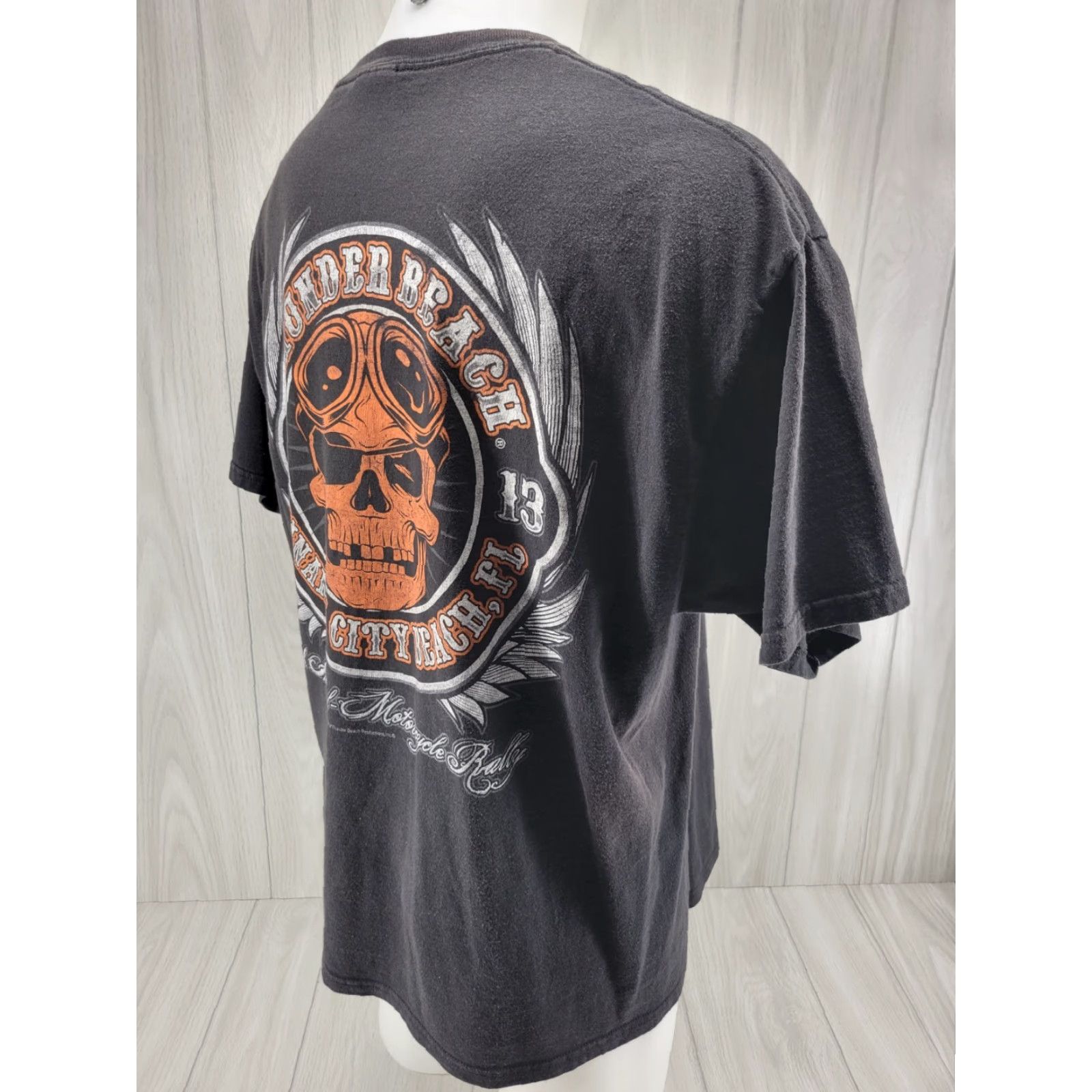 Gildan VINTAGE Gildan T-Shirt Thunder Beach Panama City Beach 2013 Motorcycle Rally Long Sleeve XL Black Mens Graphic Tee 100% Cotton Size US XL / EU 56 / 4 - 5 Thumbnail