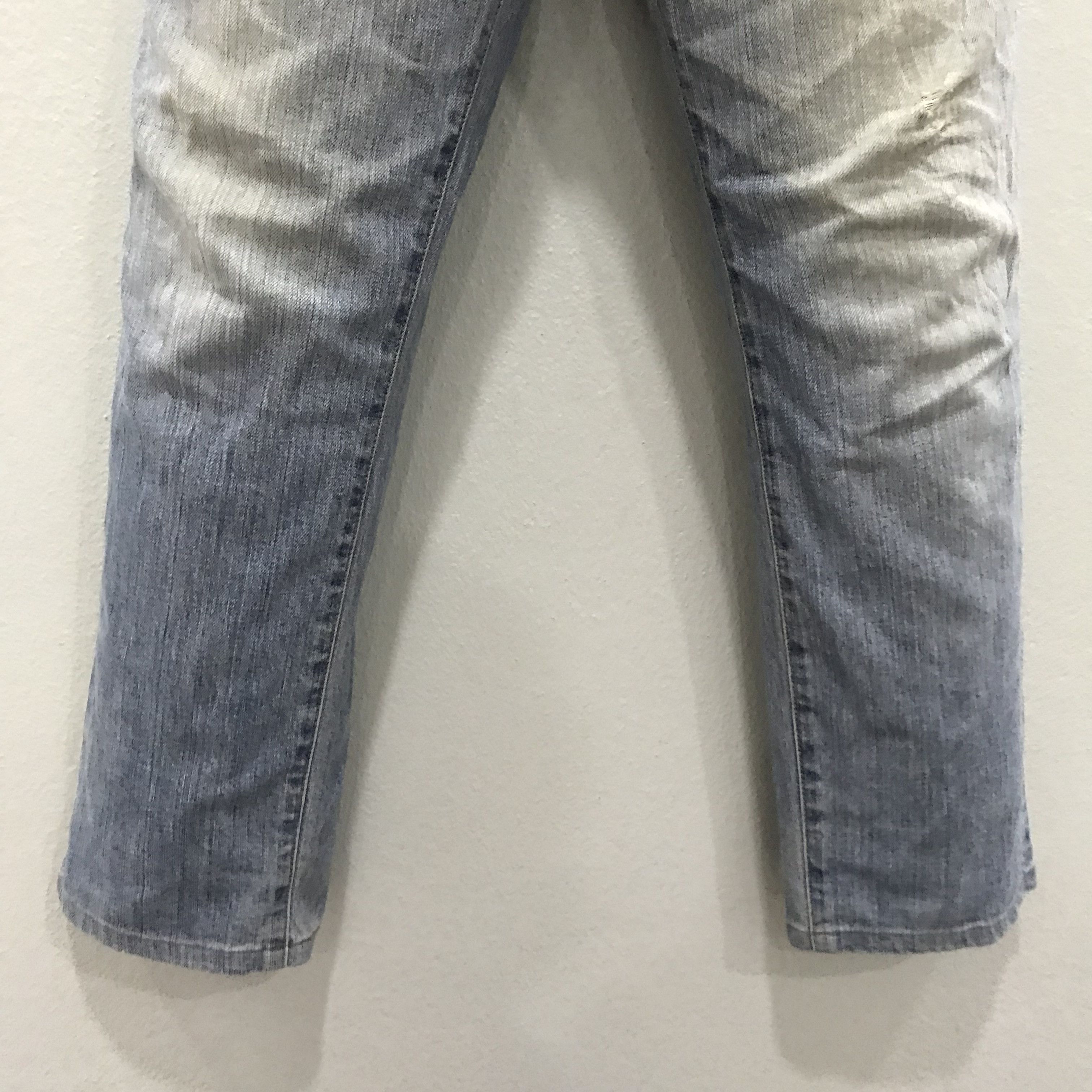 Wrangler Vintage 90s Wrangler Light Wash Straight Leg Jeans Size US 33 - 4 Thumbnail