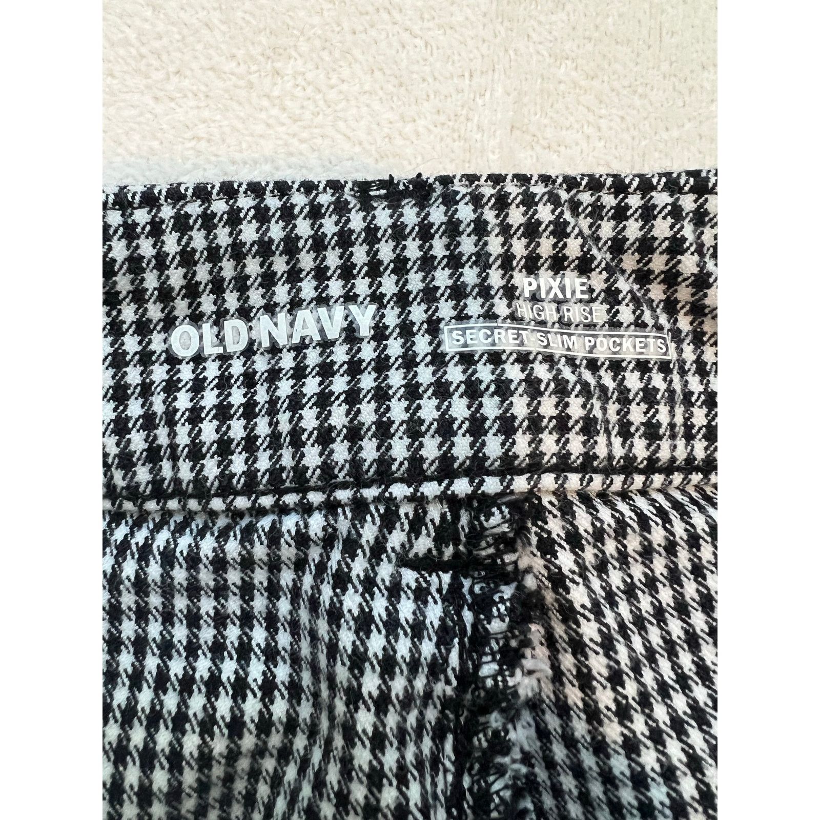 Old Navy Old Navy Pixie High Rise Houndstooth Chino Pants Size 4 Size 27" / US 4 / IT 40 - 4 Thumbnail