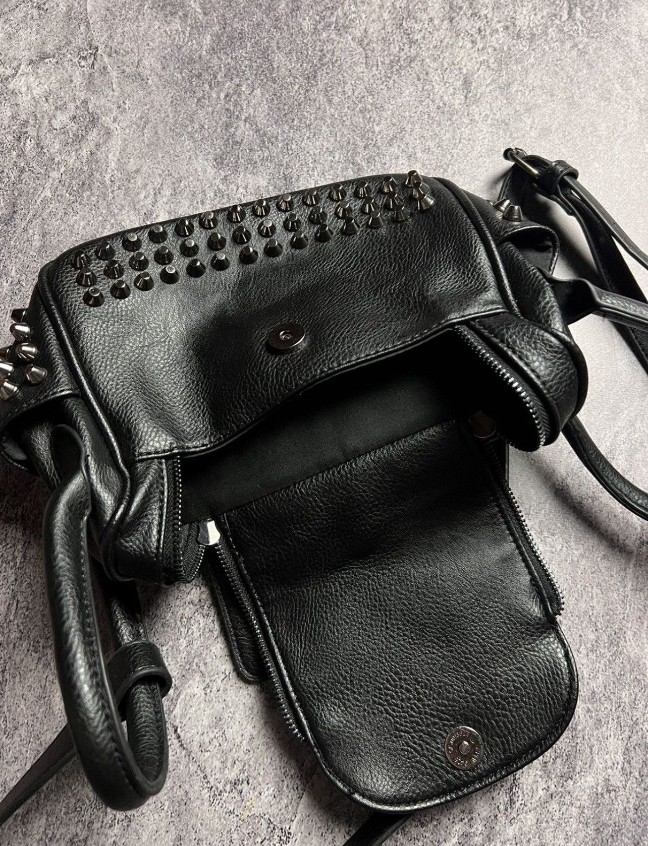Seditionaries 12K Alexander McQueen Style leather skull shoulder punk bag Size ONE SIZE - 10 Thumbnail