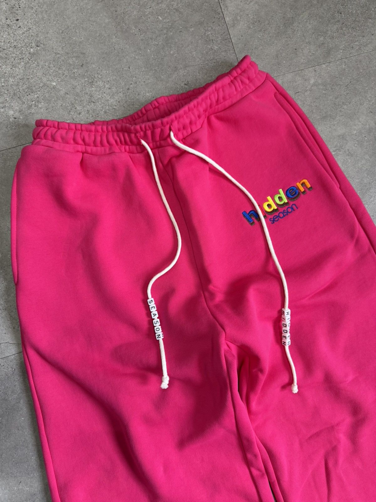 The GV Gallery Hidden Season baggy pink tracksuit bottoms Size US 38 / EU 54 - 5 Thumbnail